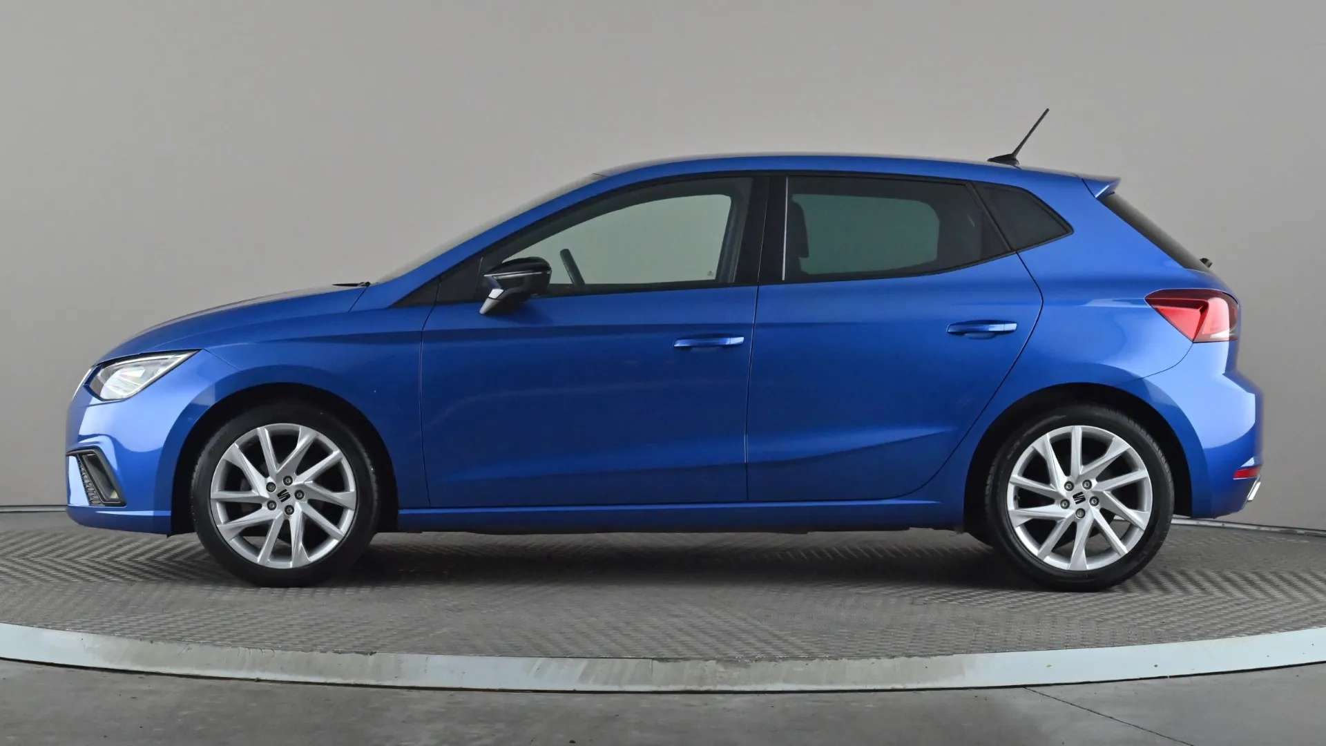 A 2023 SEAT IBIZA 1.0 TSI 95 FR A 2023 SEAT IBIZA 1.0 TSI 95 FR