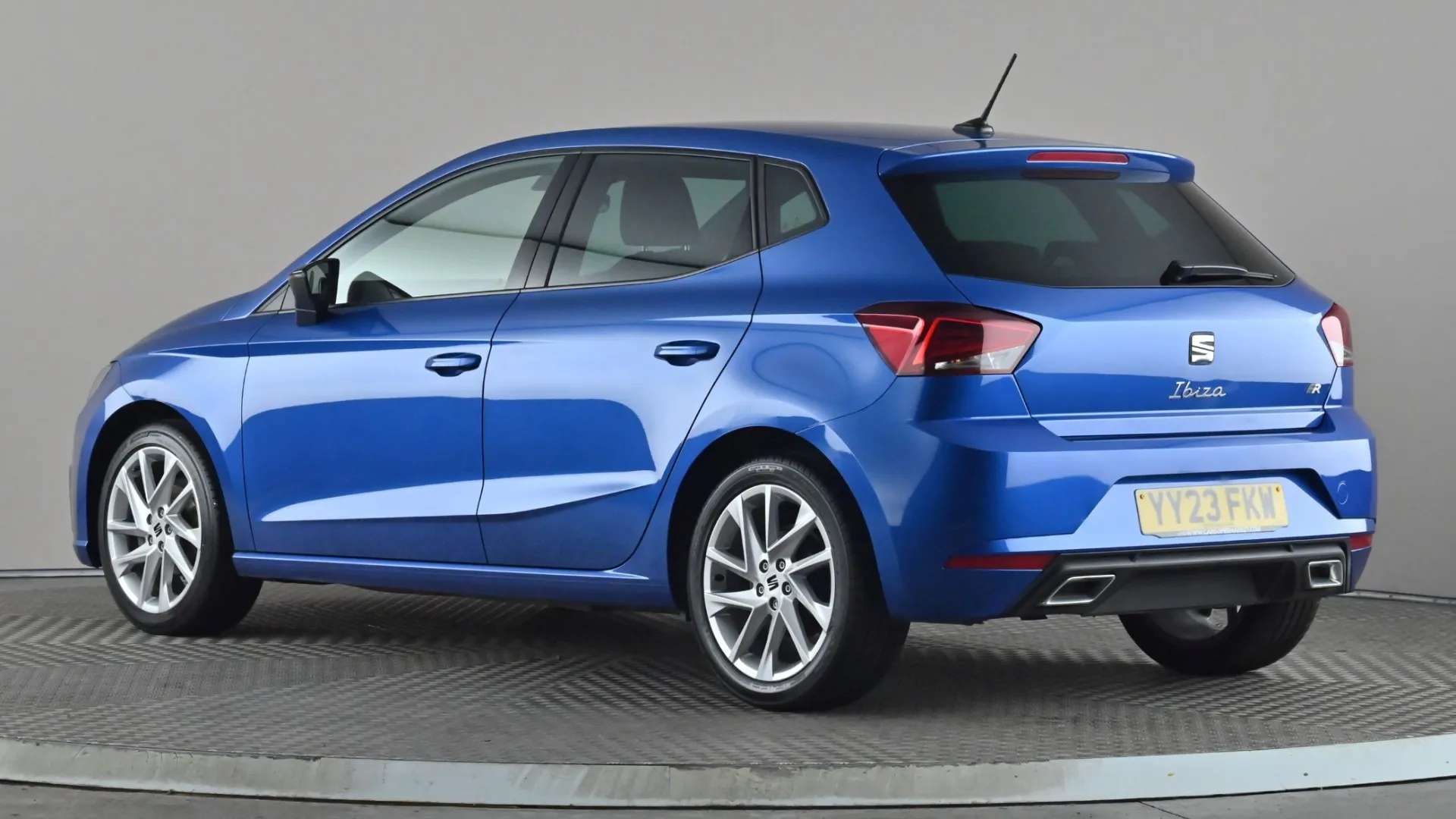 A 2023 SEAT IBIZA 1.0 TSI 95 FR A 2023 SEAT IBIZA 1.0 TSI 95 FR