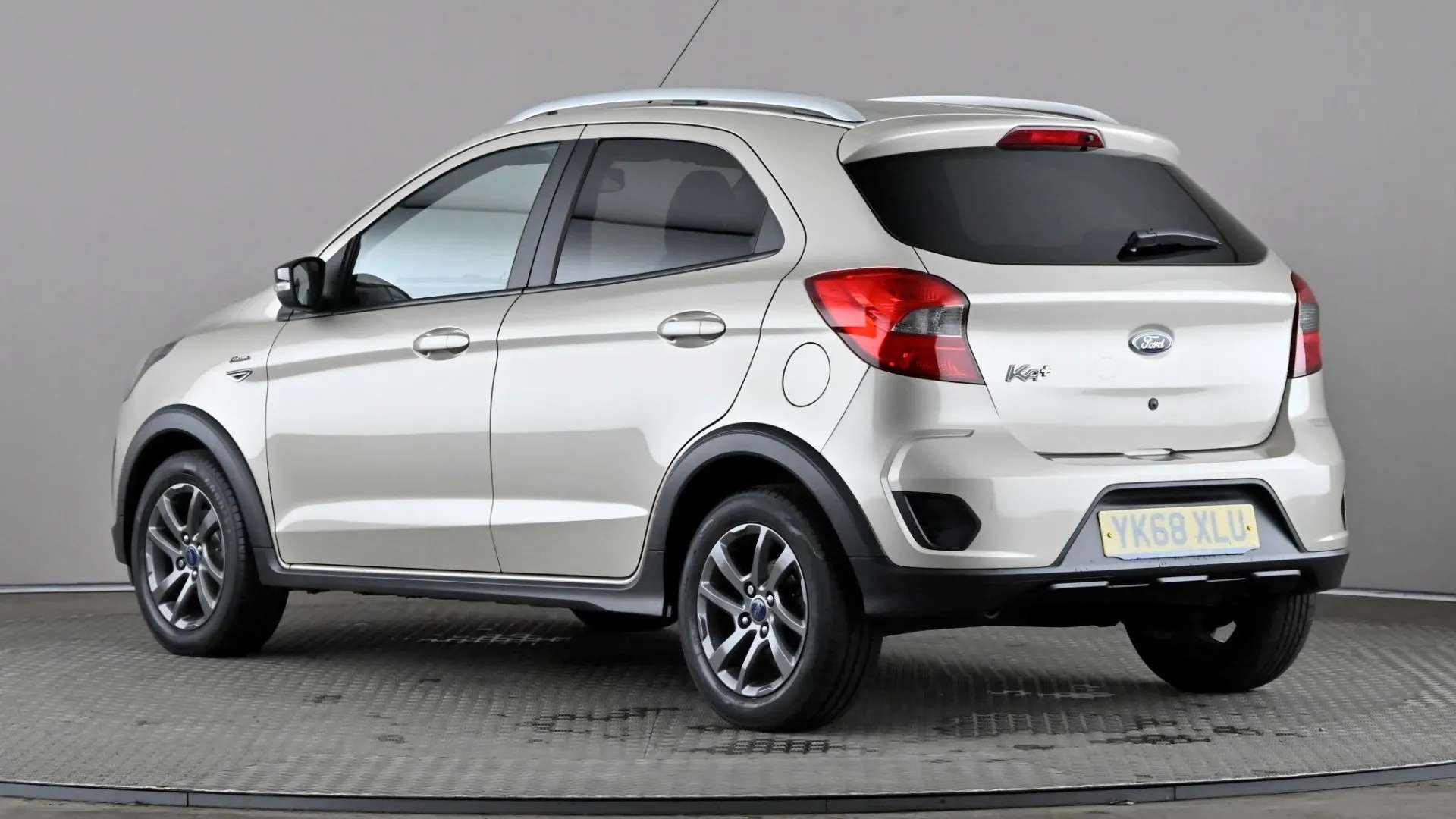 A 2018 FORD KA+ 1.2 85 Active A 2018 FORD KA+ 1.2 85 Active