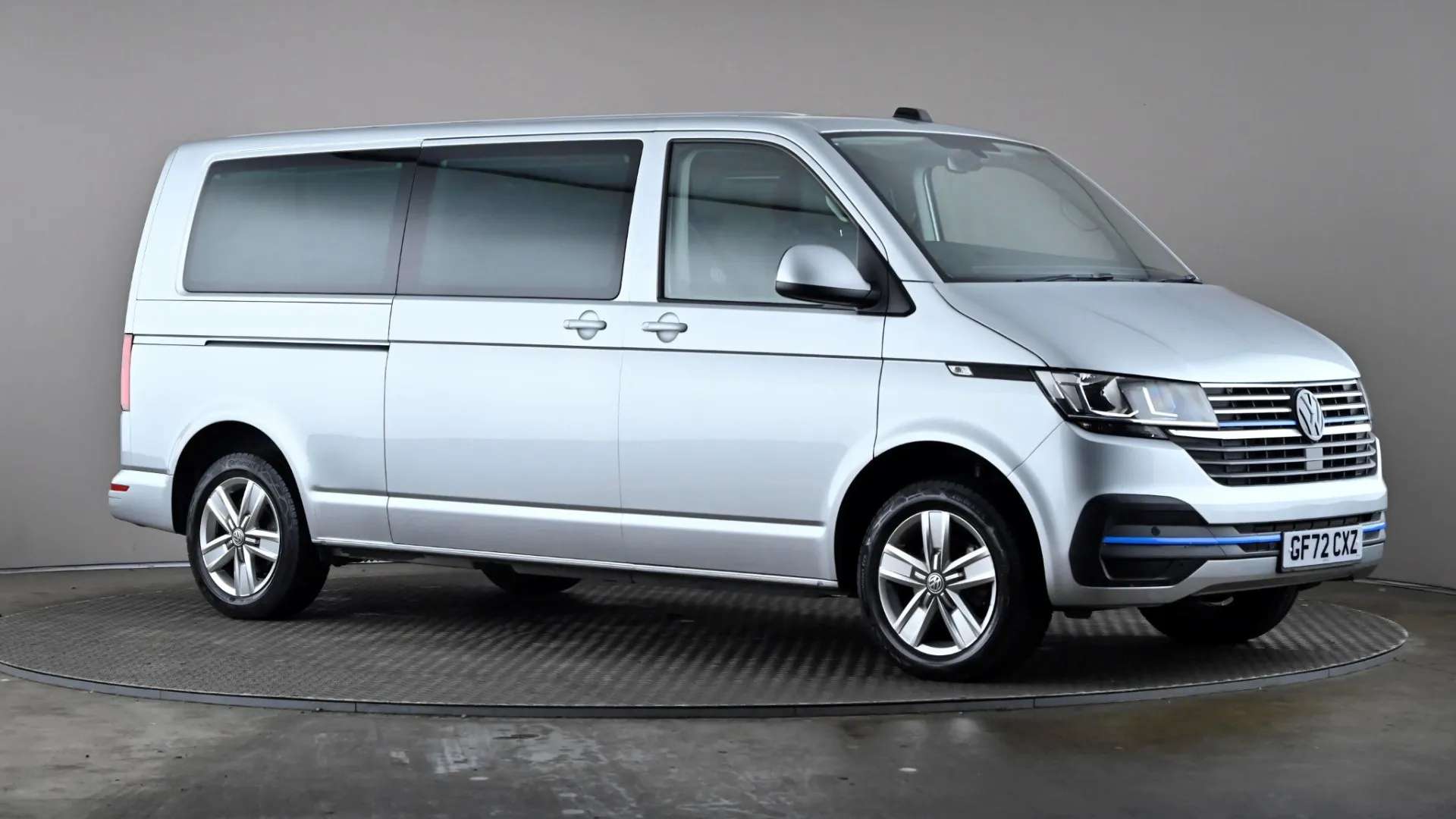 A 2022 VOLKSWAGEN TRANSPORTER SHUTTLE 2.0 TDI 150PS SE Minibus DSG A 2022 VOLKSWAGEN TRANSPORTER SHUTTLE 2.0 TDI 150PS SE Minibus DSG