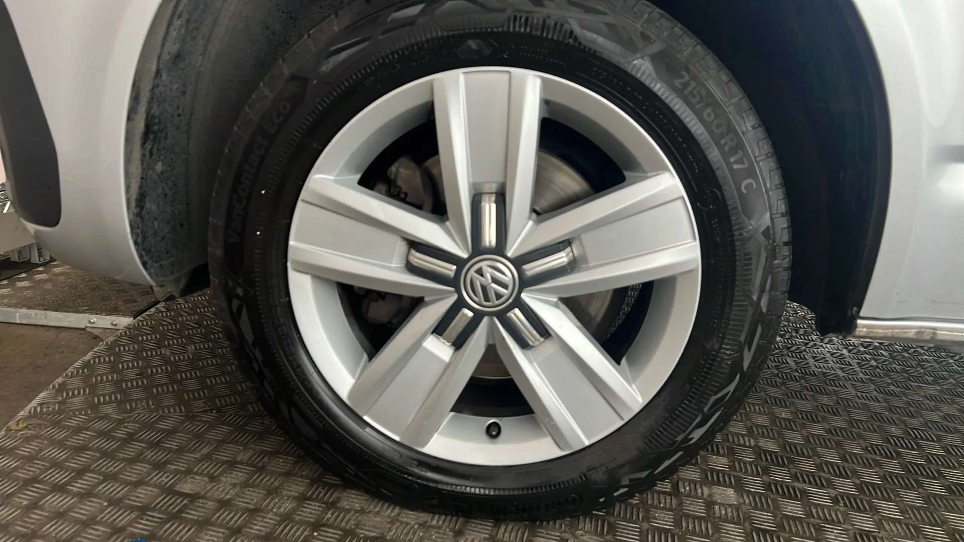 2022 VOLKSWAGEN TRANSPORTER SHUTTLE 2022 VOLKSWAGEN TRANSPORTER SHUTTLE