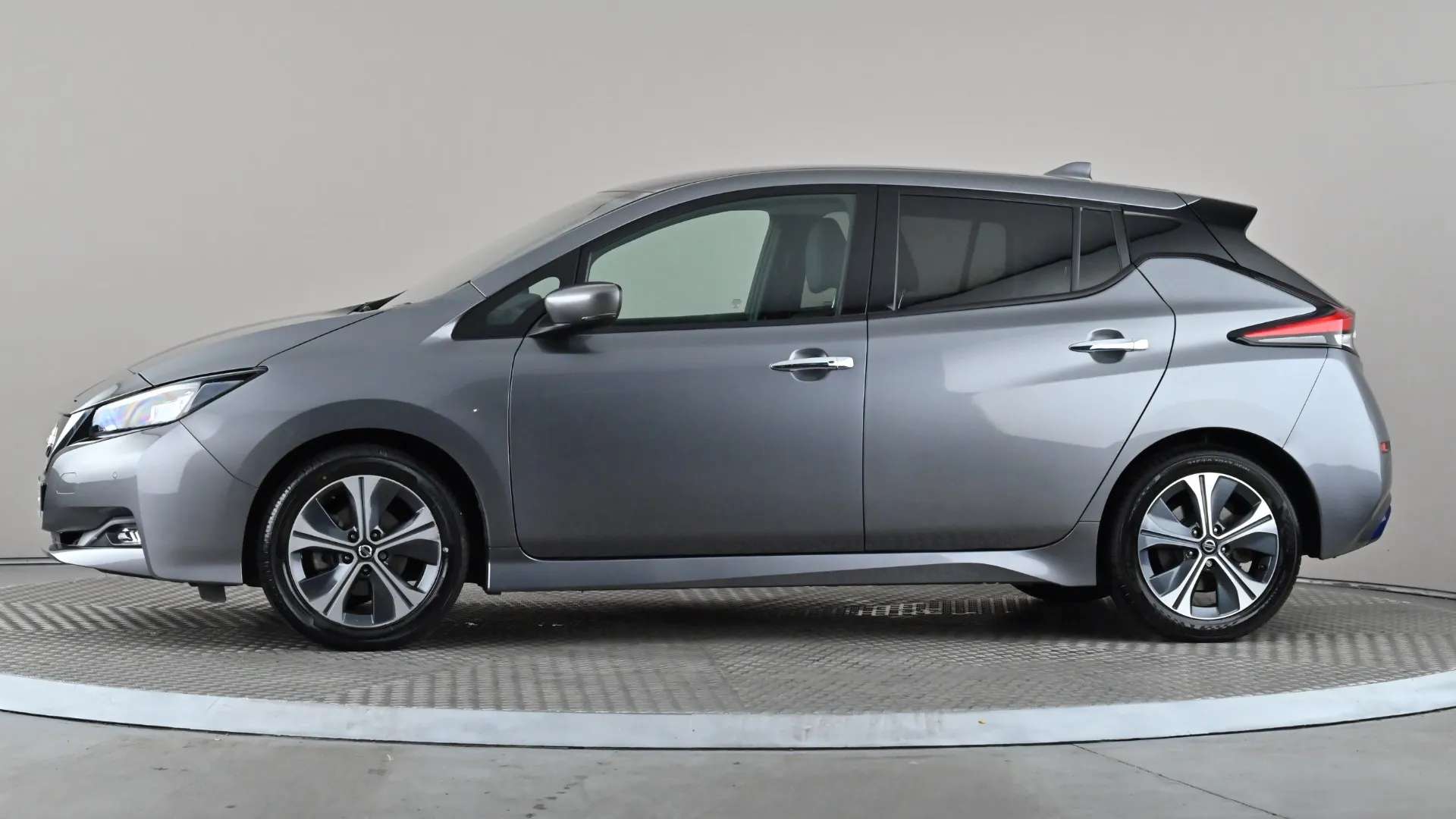 A 2021 NISSAN LEAF 110kW Tekna 40kWh Auto A 2021 NISSAN LEAF 110kW Tekna 40kWh Auto