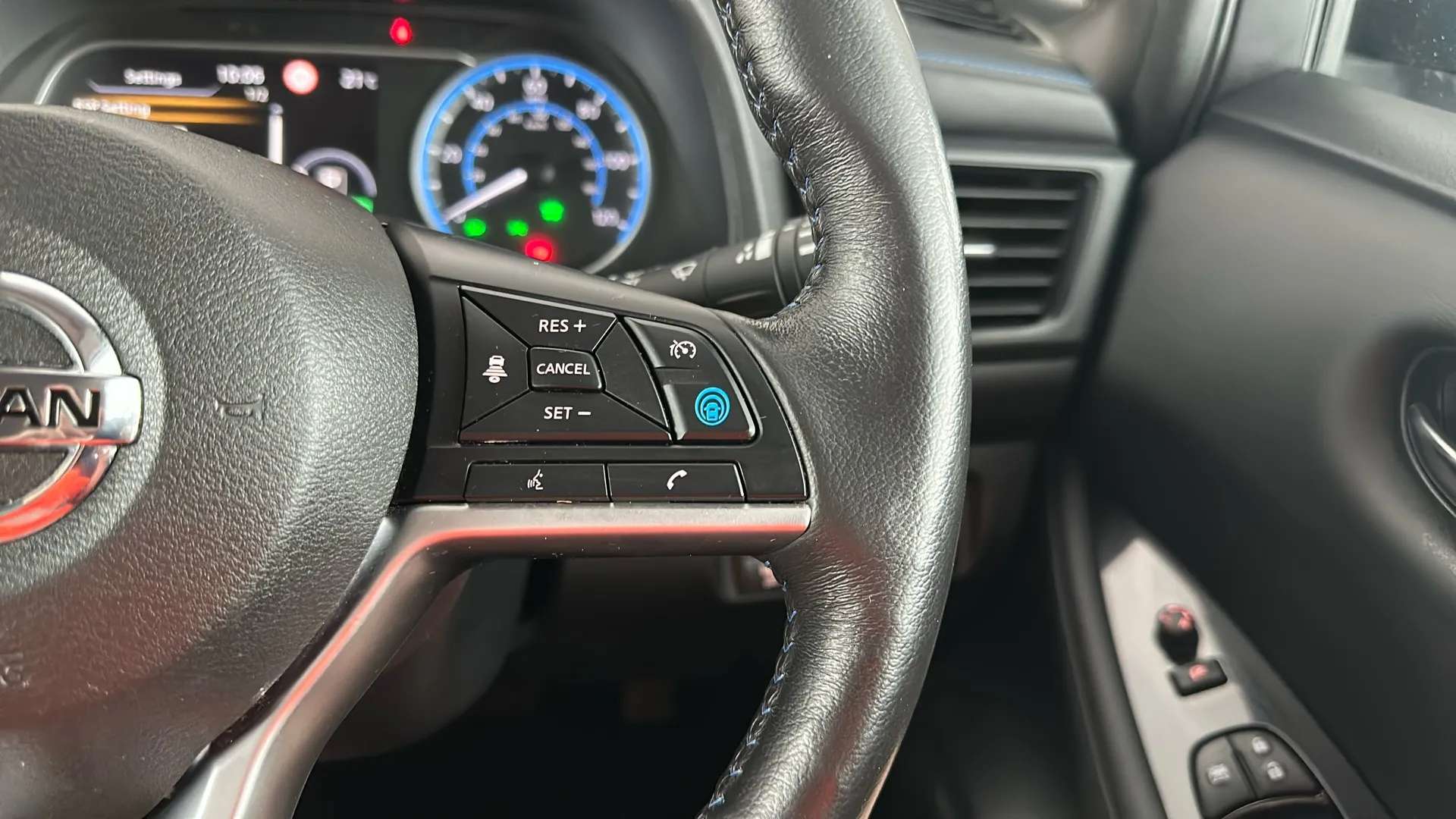 2021 NISSAN LEAF 2021 NISSAN LEAF