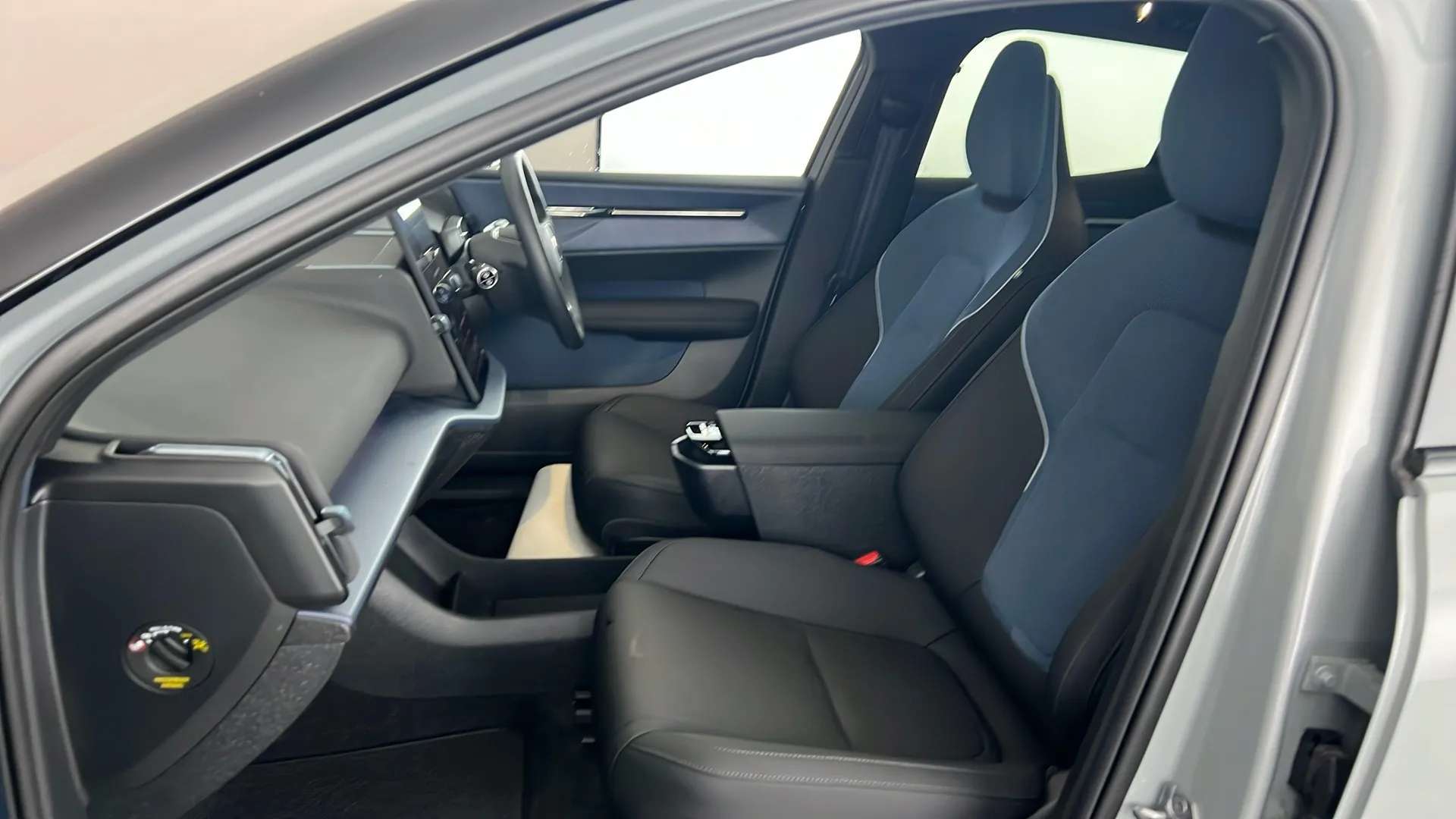 2024 VOLVO EX30 2024 VOLVO EX30