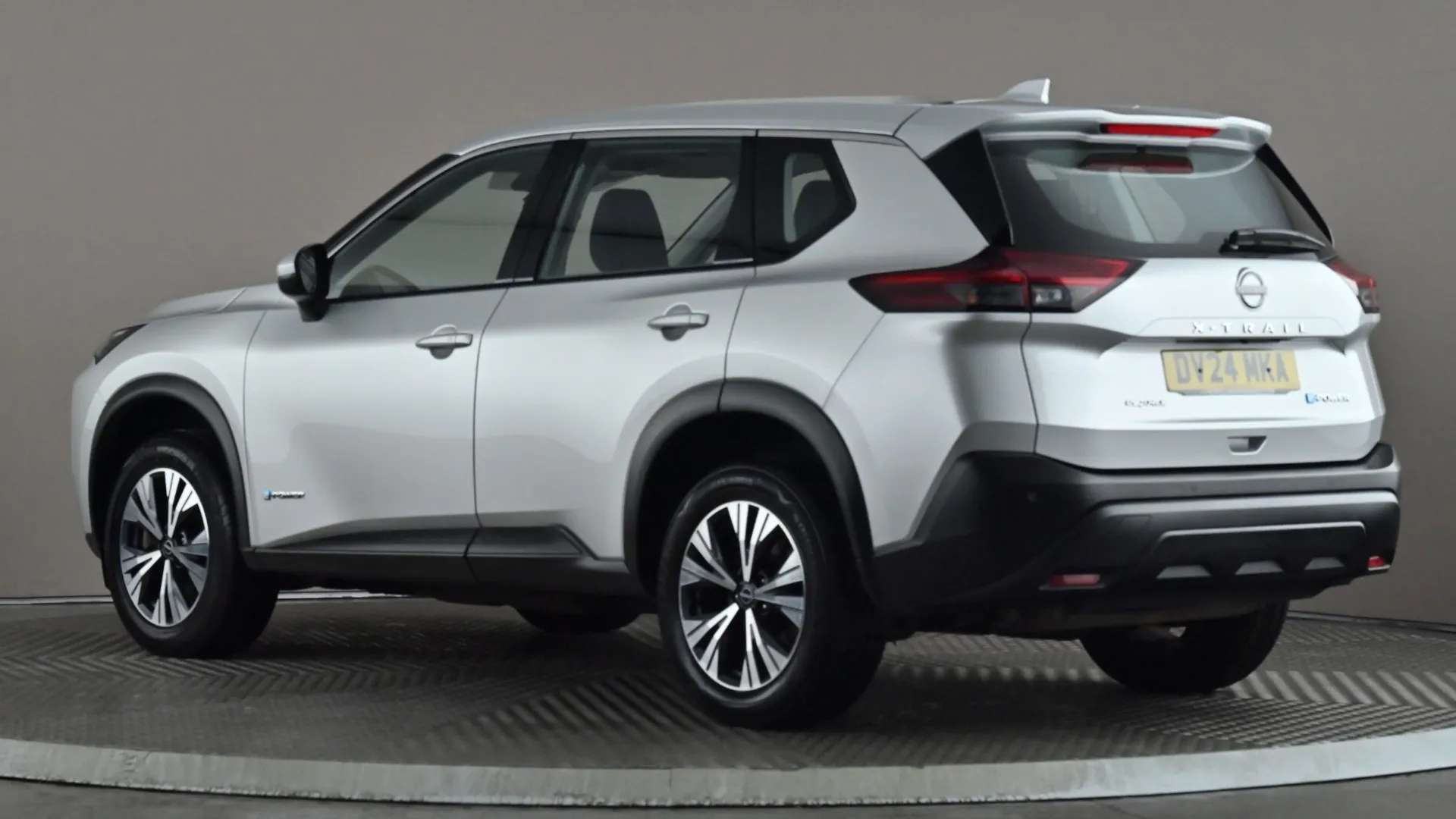 A 2024 NISSAN X-TRAIL 1.5 E-Power E-4orce 213 Acenta Premium Auto A 2024 NISSAN X-TRAIL 1.5 E-Power E-4orce 213 Acenta Premium Auto