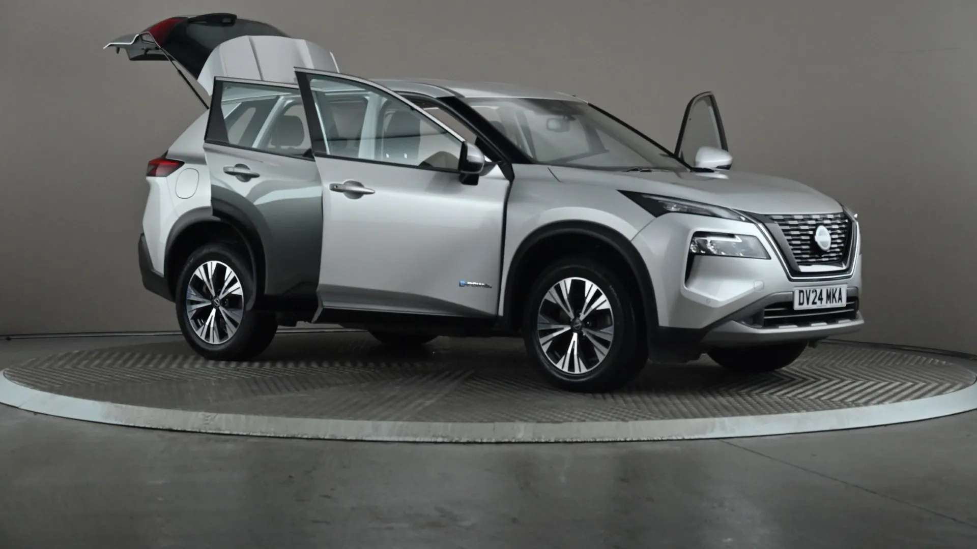 2024 NISSAN X-TRAIL 2024 NISSAN X-TRAIL