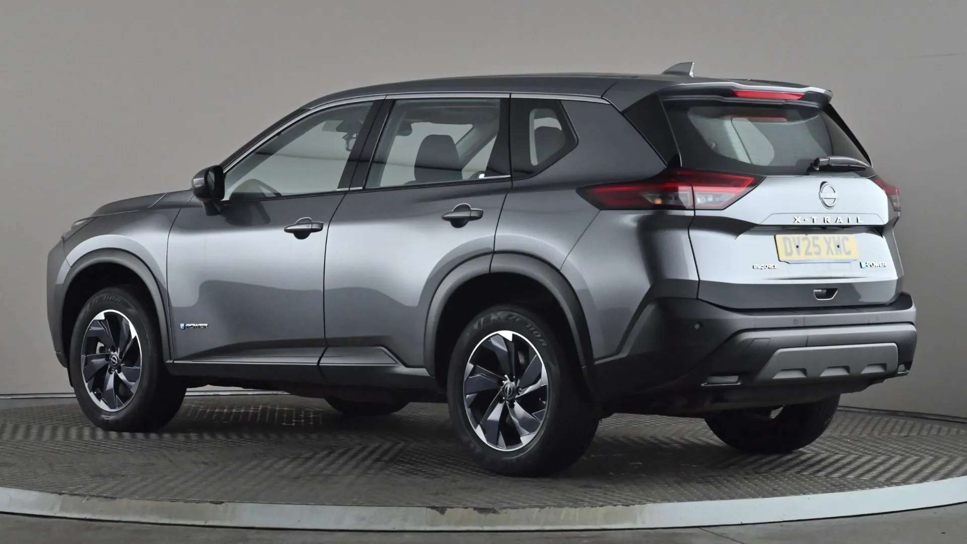 A 2025 NISSAN X-TRAIL 1.5 E-Power E-4orce 213 Acenta Premium Auto A 2025 NISSAN X-TRAIL 1.5 E-Power E-4orce 213 Acenta Premium Auto