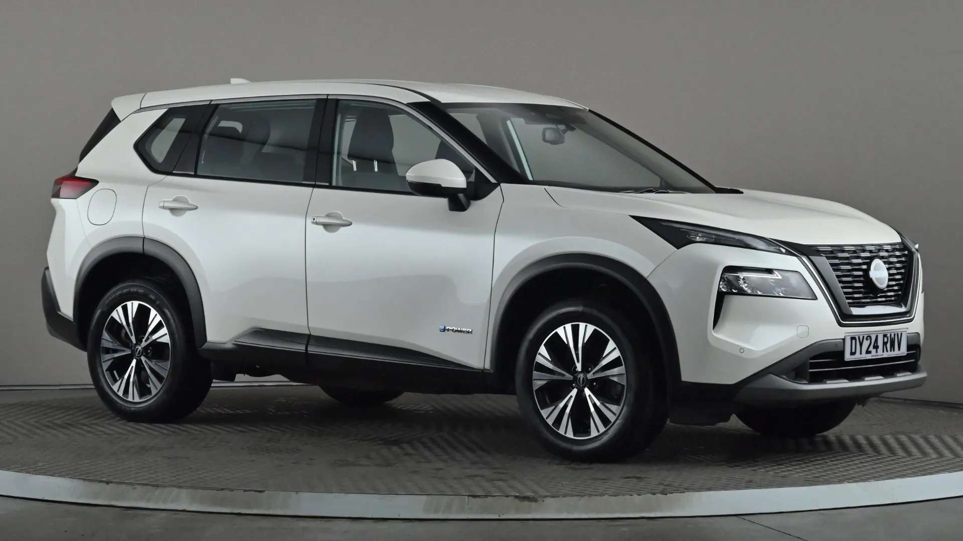 A 2024 NISSAN X-TRAIL 1.5 E-Power E-4orce 213 Acenta Premium Auto A 2024 NISSAN X-TRAIL 1.5 E-Power E-4orce 213 Acenta Premium Auto