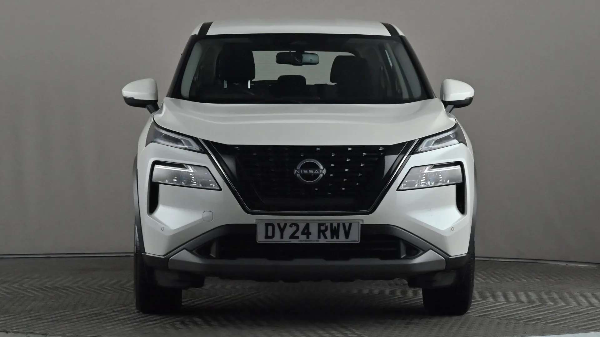 A 2024 NISSAN X-TRAIL 1.5 E-Power E-4orce 213 Acenta Premium Auto A 2024 NISSAN X-TRAIL 1.5 E-Power E-4orce 213 Acenta Premium Auto