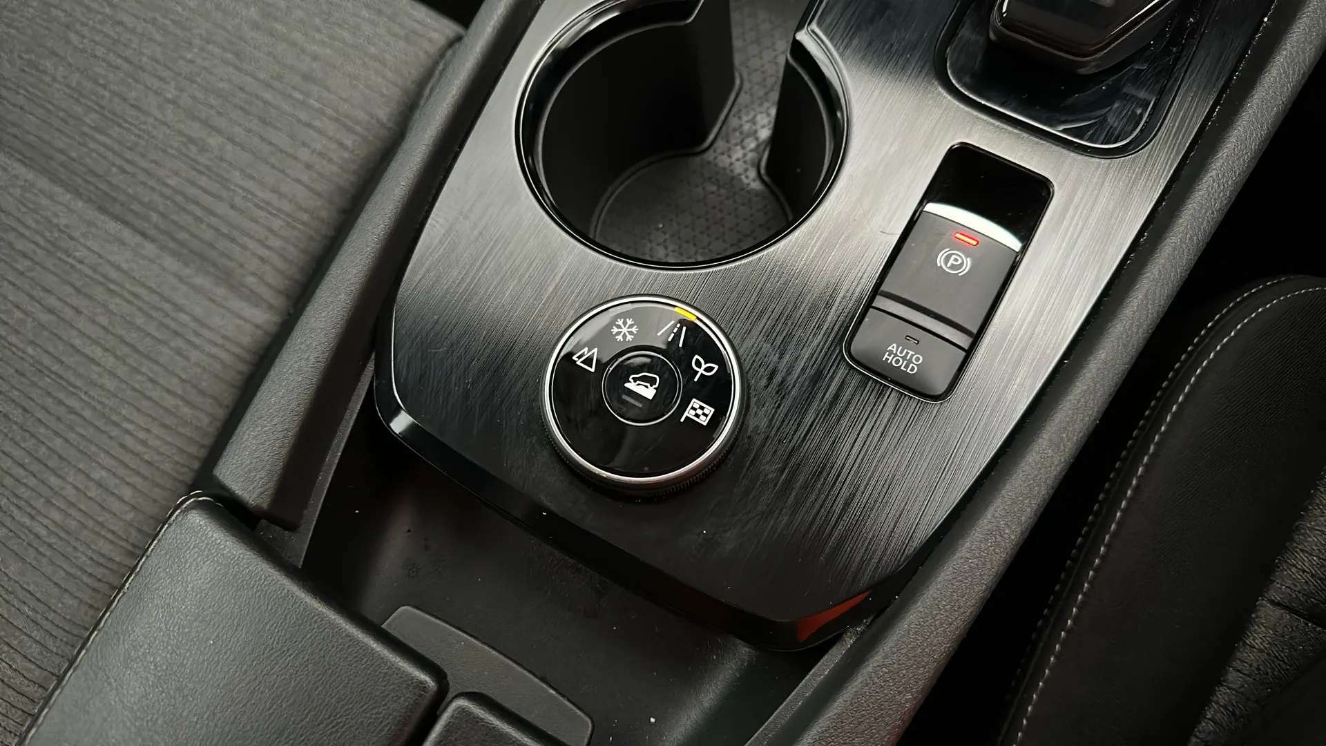 2024 NISSAN X-TRAIL 2024 NISSAN X-TRAIL