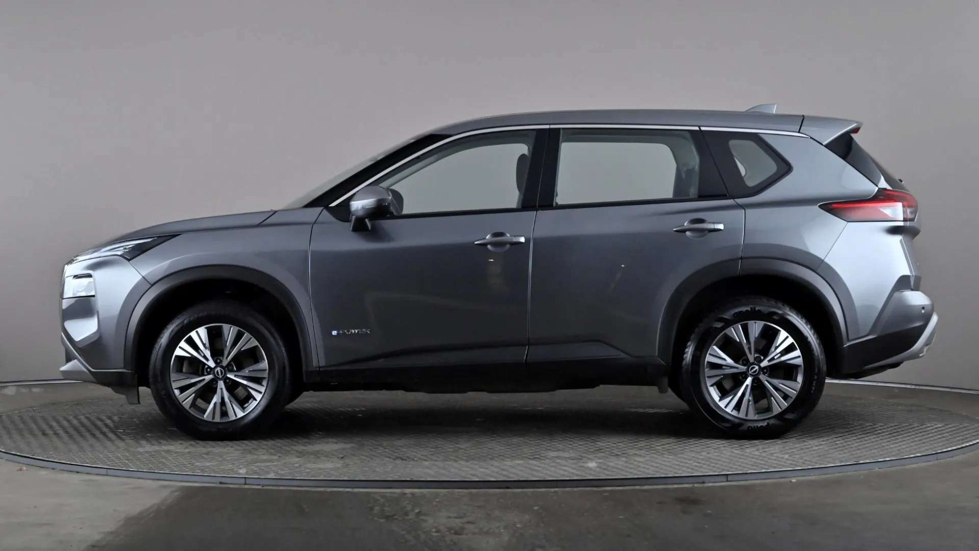 A 2024 NISSAN X-TRAIL 1.5 E-Power E-4orce 213 Acenta Premium Auto A 2024 NISSAN X-TRAIL 1.5 E-Power E-4orce 213 Acenta Premium Auto
