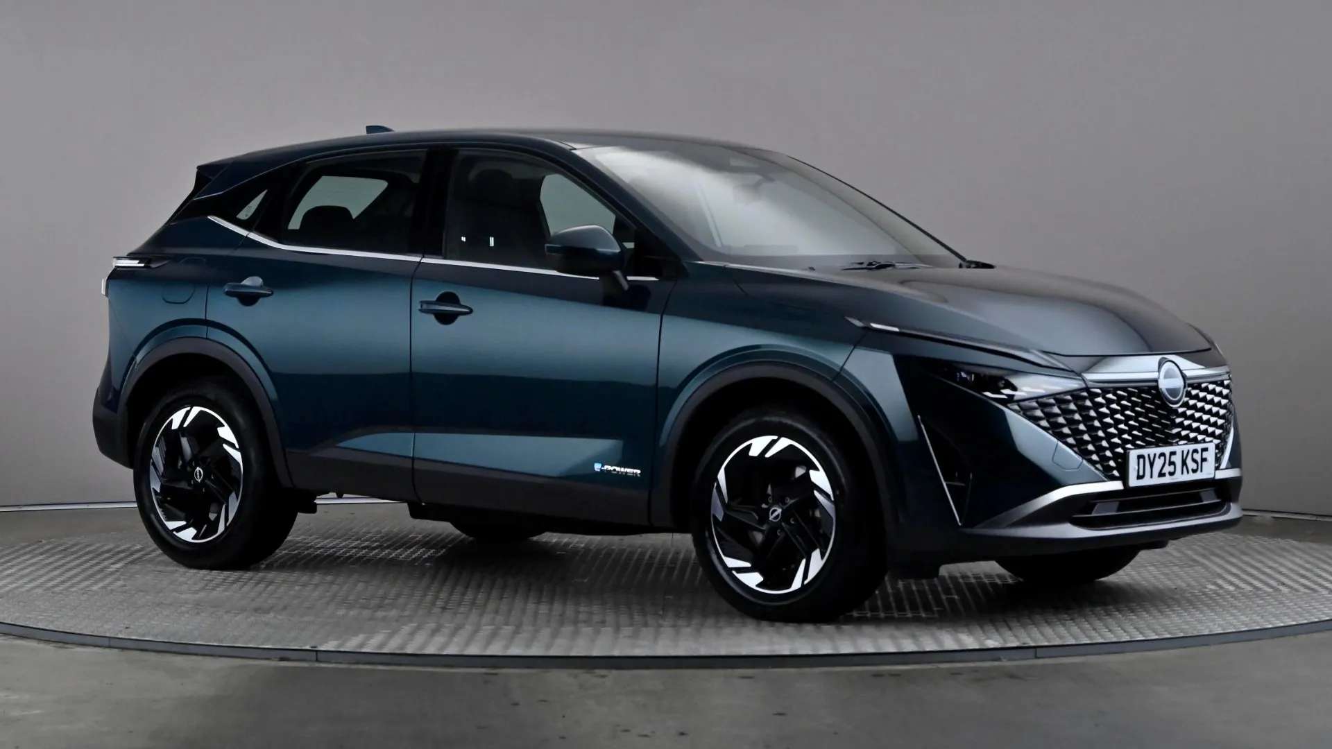 A 2025 NISSAN QASHQAI 1.5 E-Power Acenta Premium Auto A 2025 NISSAN QASHQAI 1.5 E-Power Acenta Premium Auto
