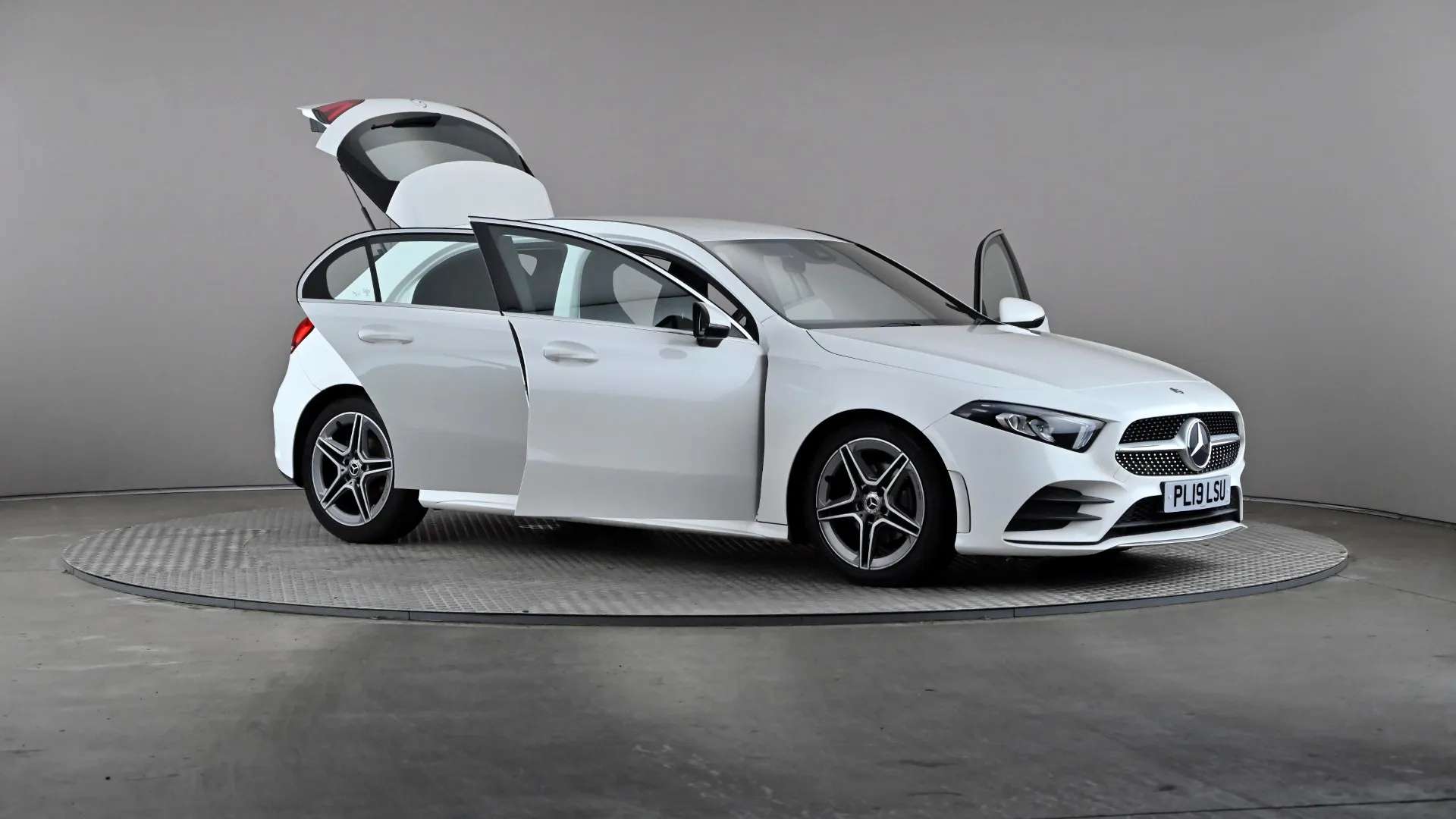 2019 MERCEDES-BENZ A CLASS 2019 MERCEDES-BENZ A CLASS