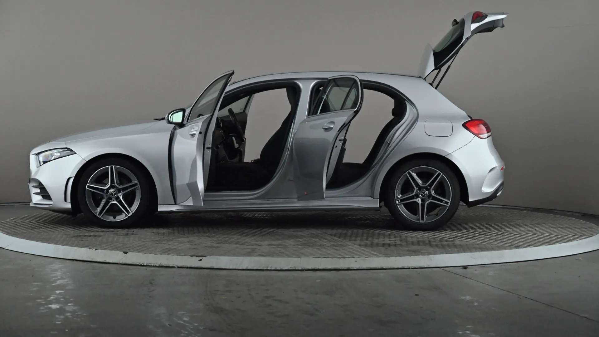 2019 MERCEDES-BENZ A CLASS 2019 MERCEDES-BENZ A CLASS