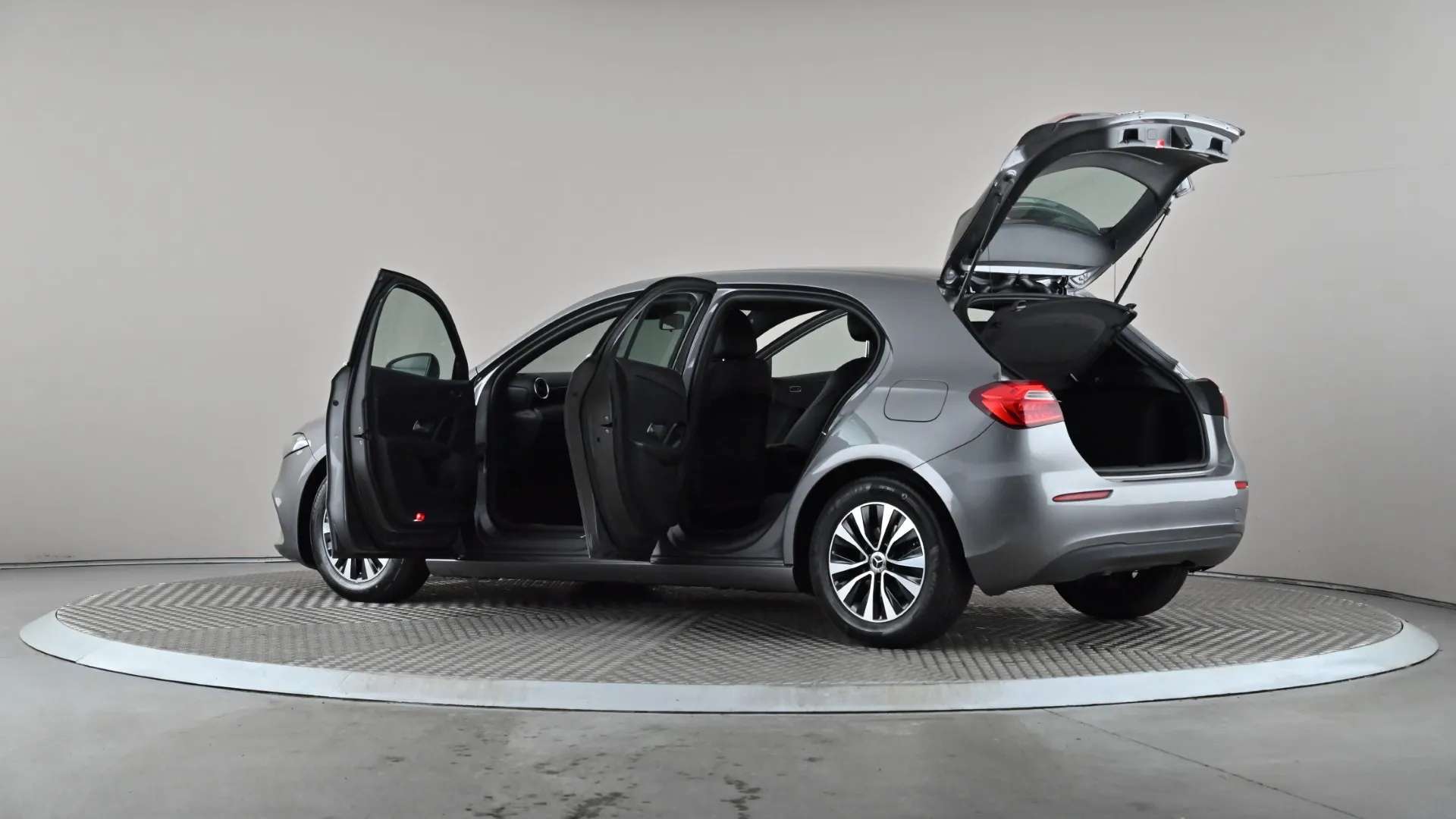 2021 MERCEDES-BENZ A CLASS 2021 MERCEDES-BENZ A CLASS