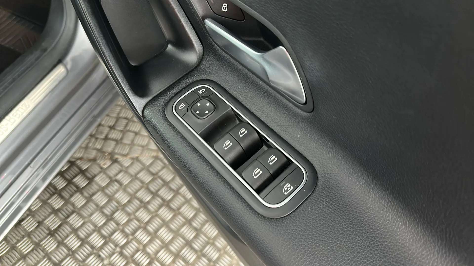 2021 MERCEDES-BENZ A CLASS 2021 MERCEDES-BENZ A CLASS