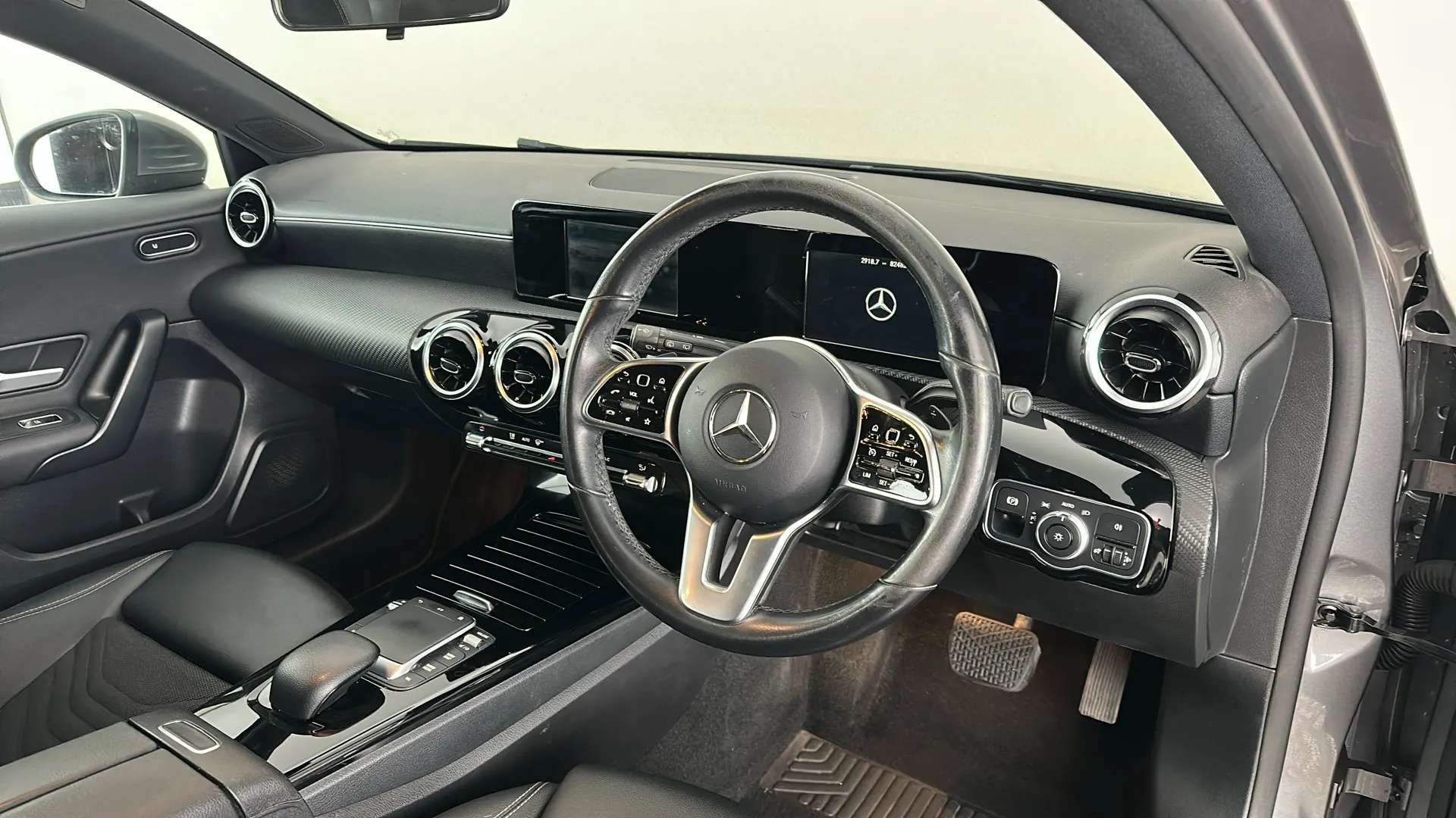 2021 MERCEDES-BENZ A CLASS 2021 MERCEDES-BENZ A CLASS