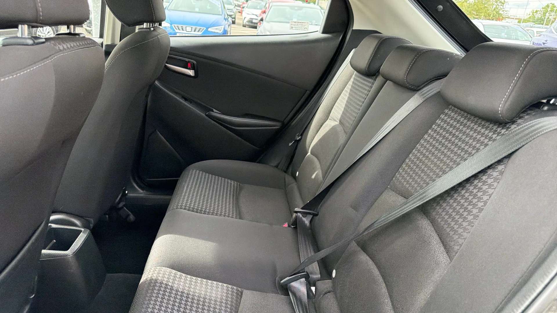 0 MAZDA MAZDA2 0 MAZDA MAZDA2