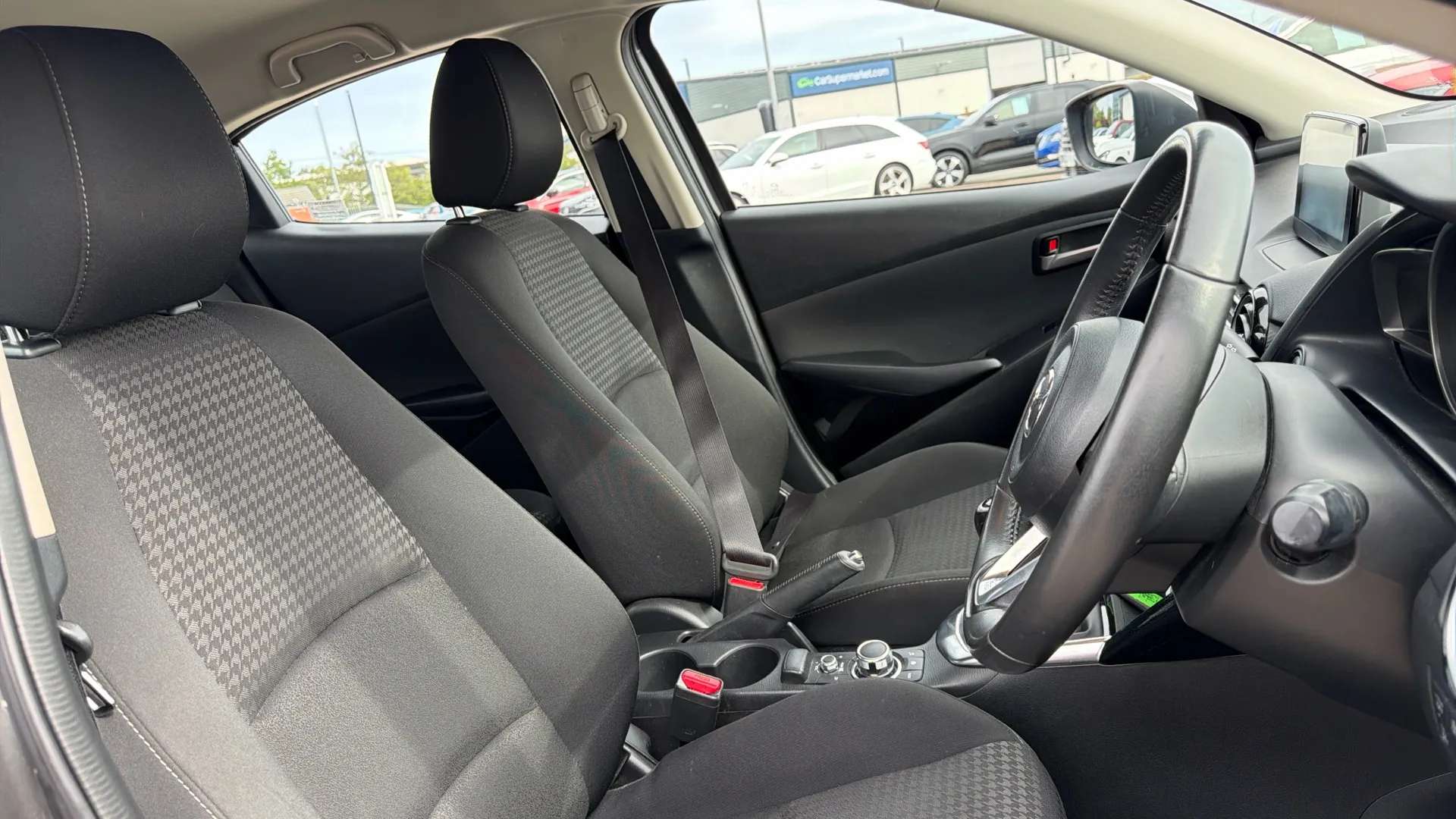 0 MAZDA MAZDA2 0 MAZDA MAZDA2