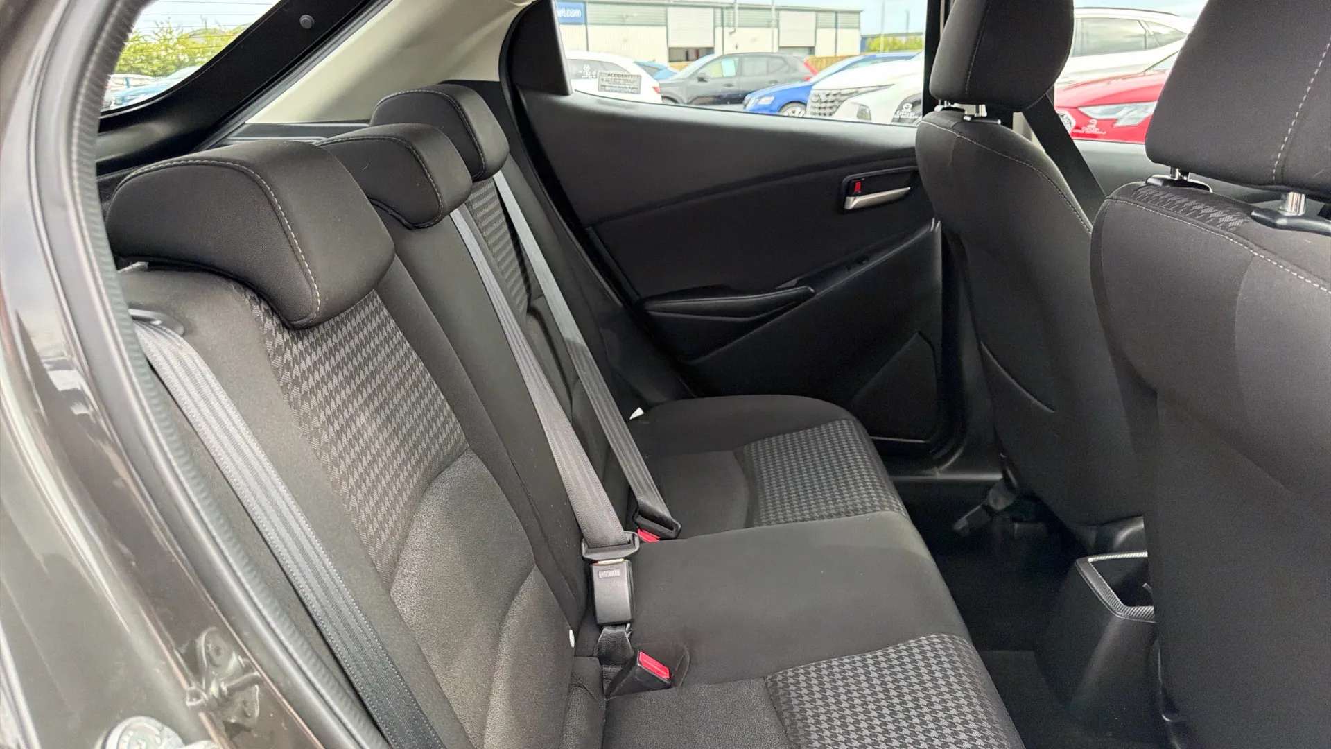 0 MAZDA MAZDA2 0 MAZDA MAZDA2