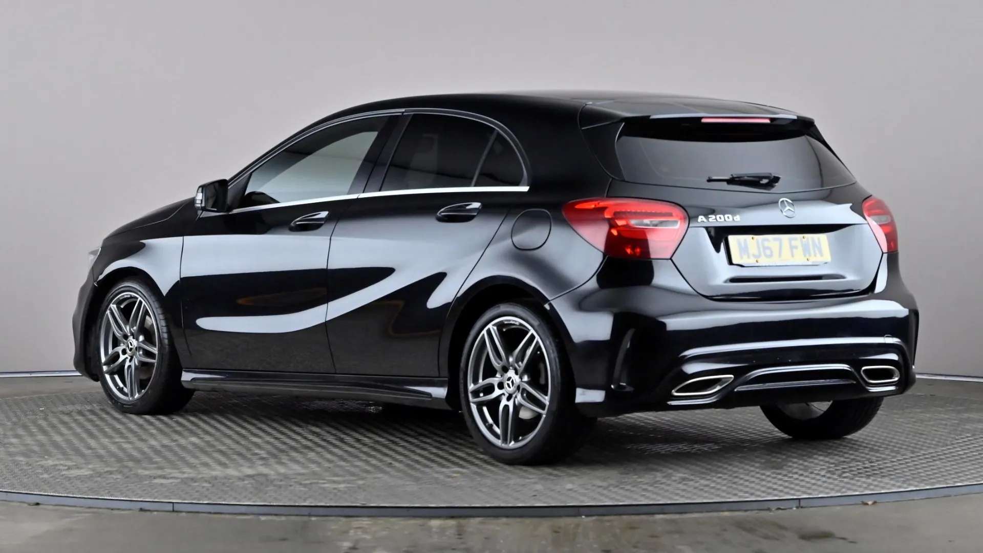 A 2017 MERCEDES-BENZ A CLASS A200d AMG Line A 2017 MERCEDES-BENZ A CLASS A200d AMG Line