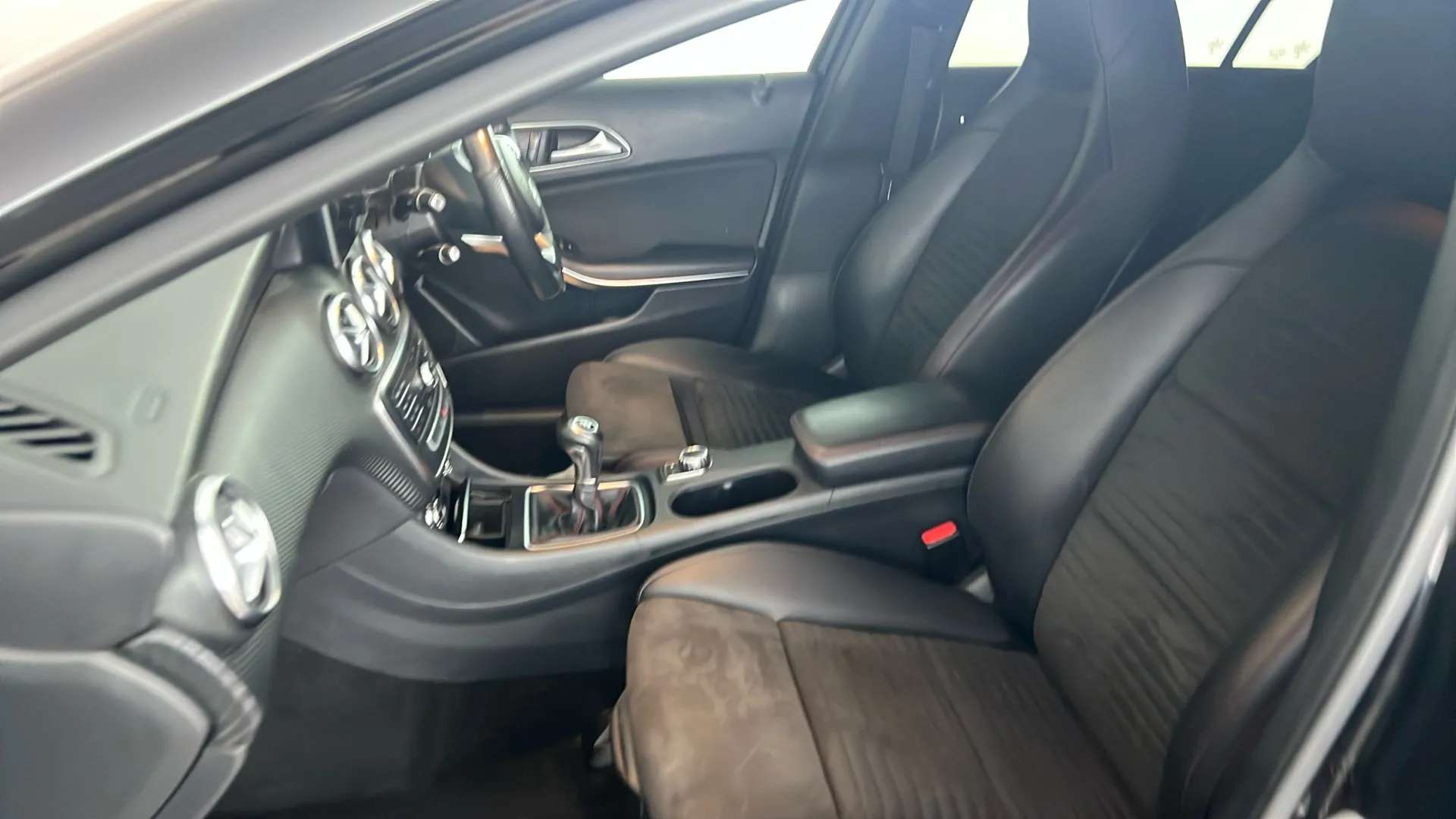 2017 MERCEDES-BENZ A CLASS 2017 MERCEDES-BENZ A CLASS