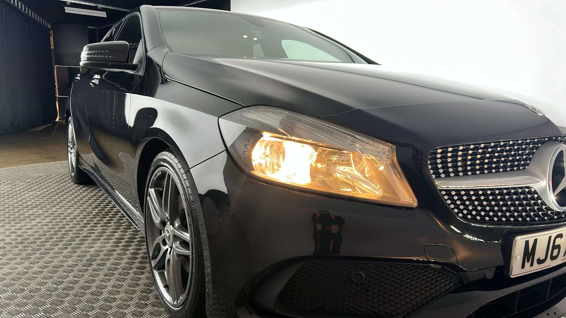 2017 MERCEDES-BENZ A CLASS 2017 MERCEDES-BENZ A CLASS