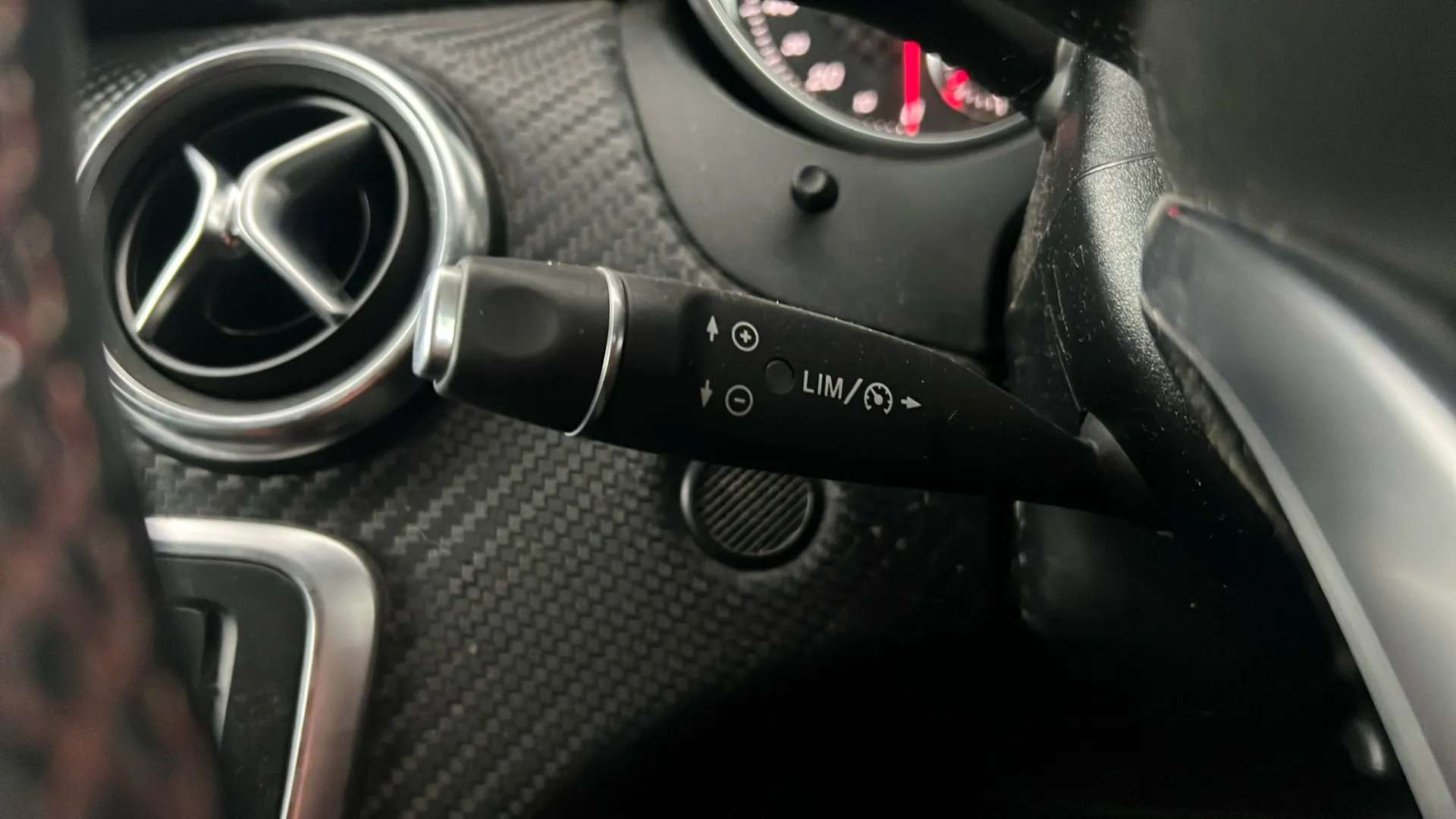 2017 MERCEDES-BENZ A CLASS 2017 MERCEDES-BENZ A CLASS