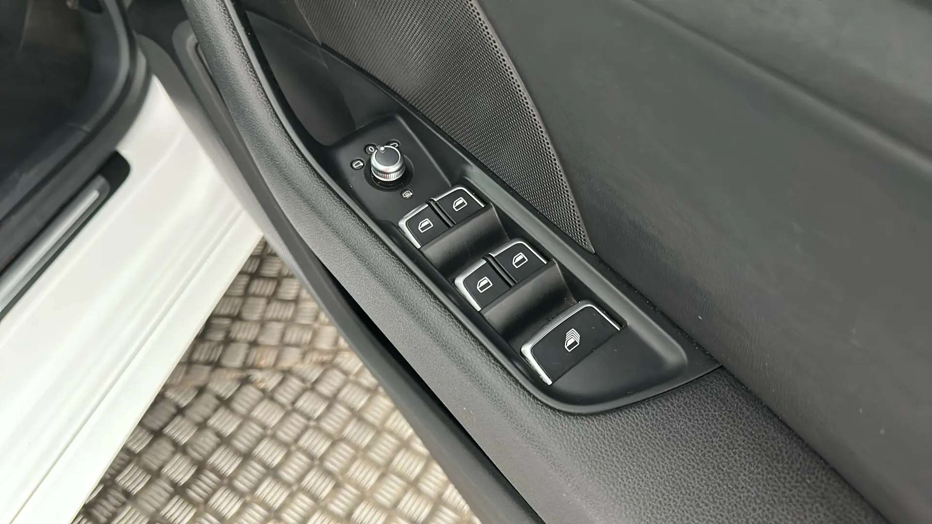2016 AUDI A3 2016 AUDI A3