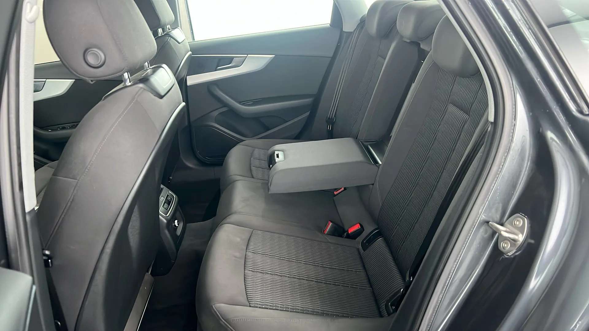 2019 AUDI A4 2019 AUDI A4