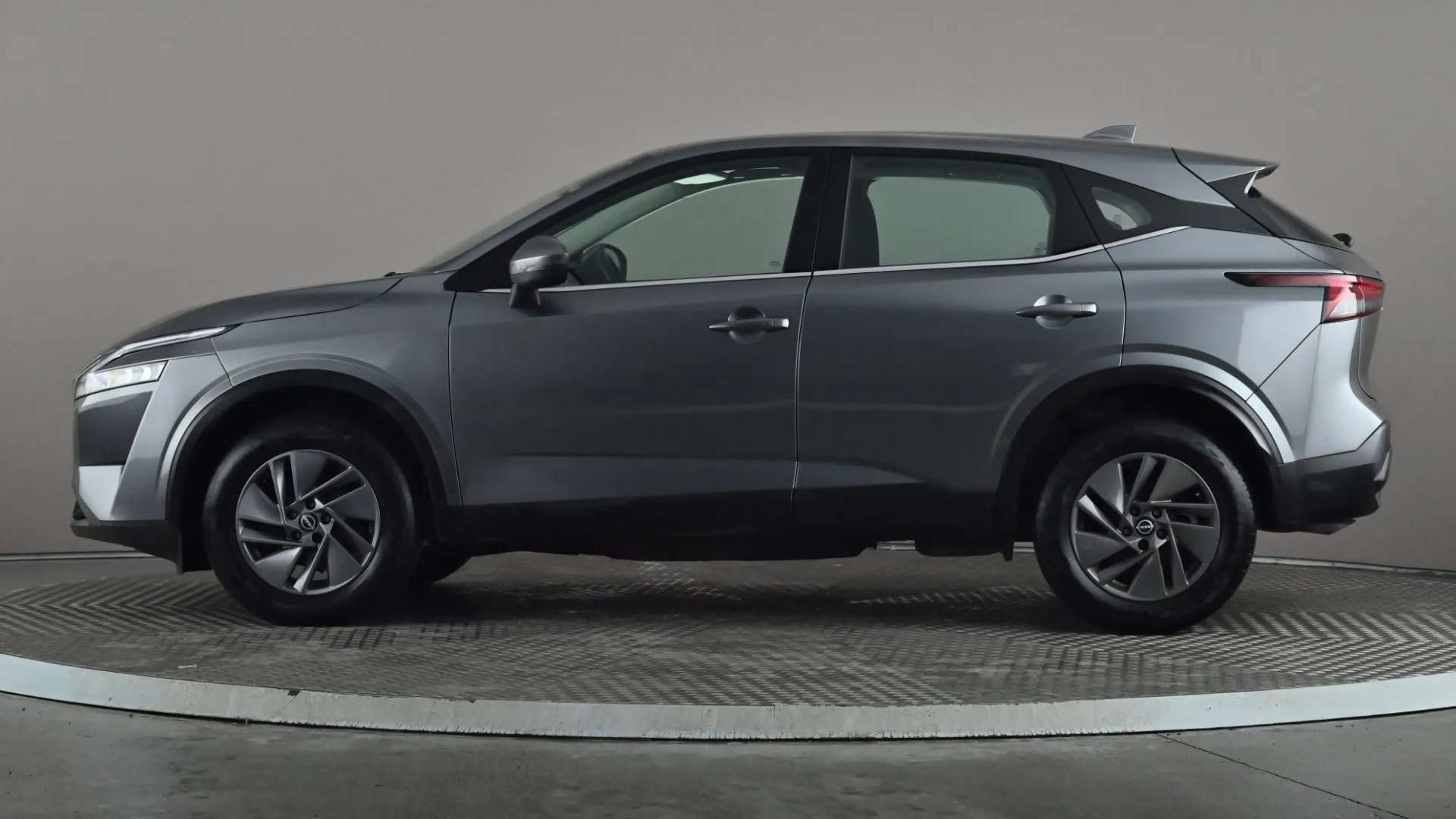 A 0 NISSAN QASHQAI 1.3 DiG-T MH Acenta Premium A 0 NISSAN QASHQAI 1.3 DiG-T MH Acenta Premium