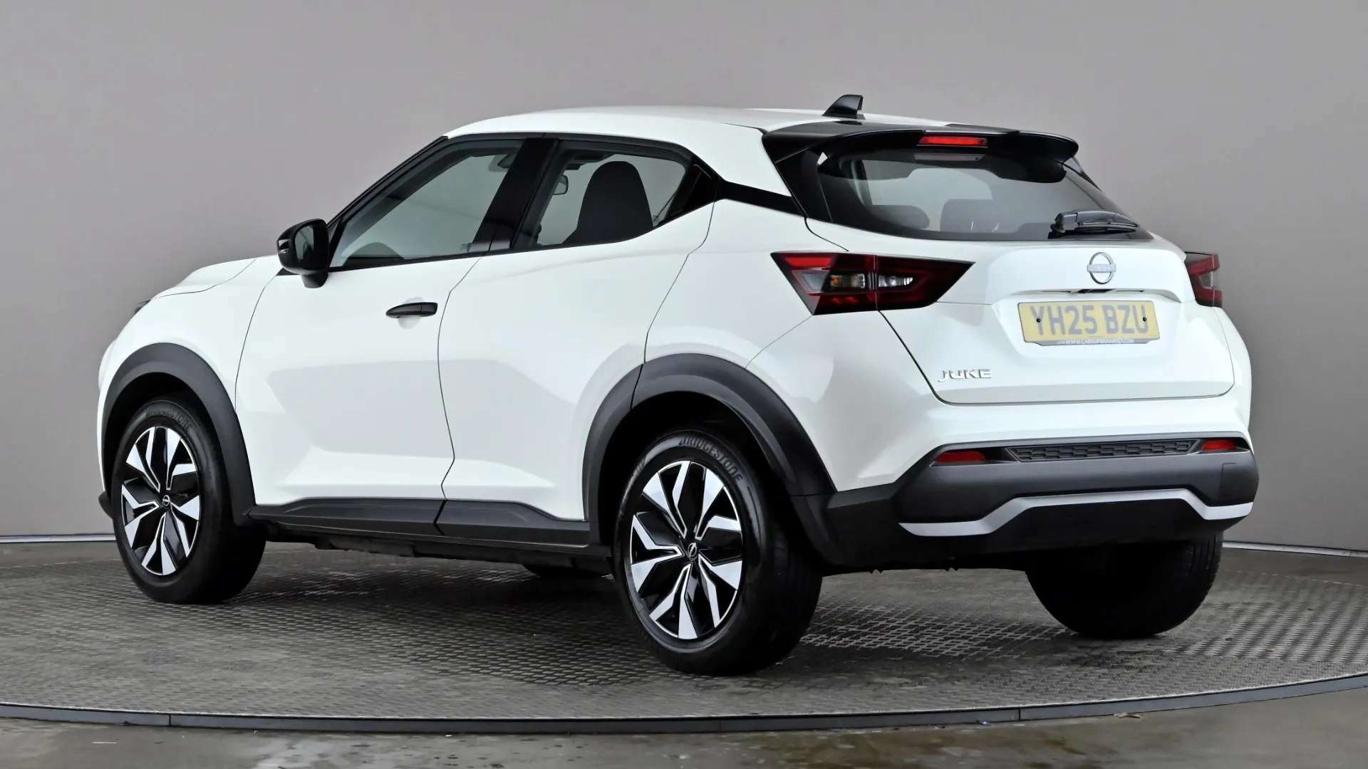 A 2025 NISSAN JUKE 1.0 DiG-T Acenta Premium A 2025 NISSAN JUKE 1.0 DiG-T Acenta Premium