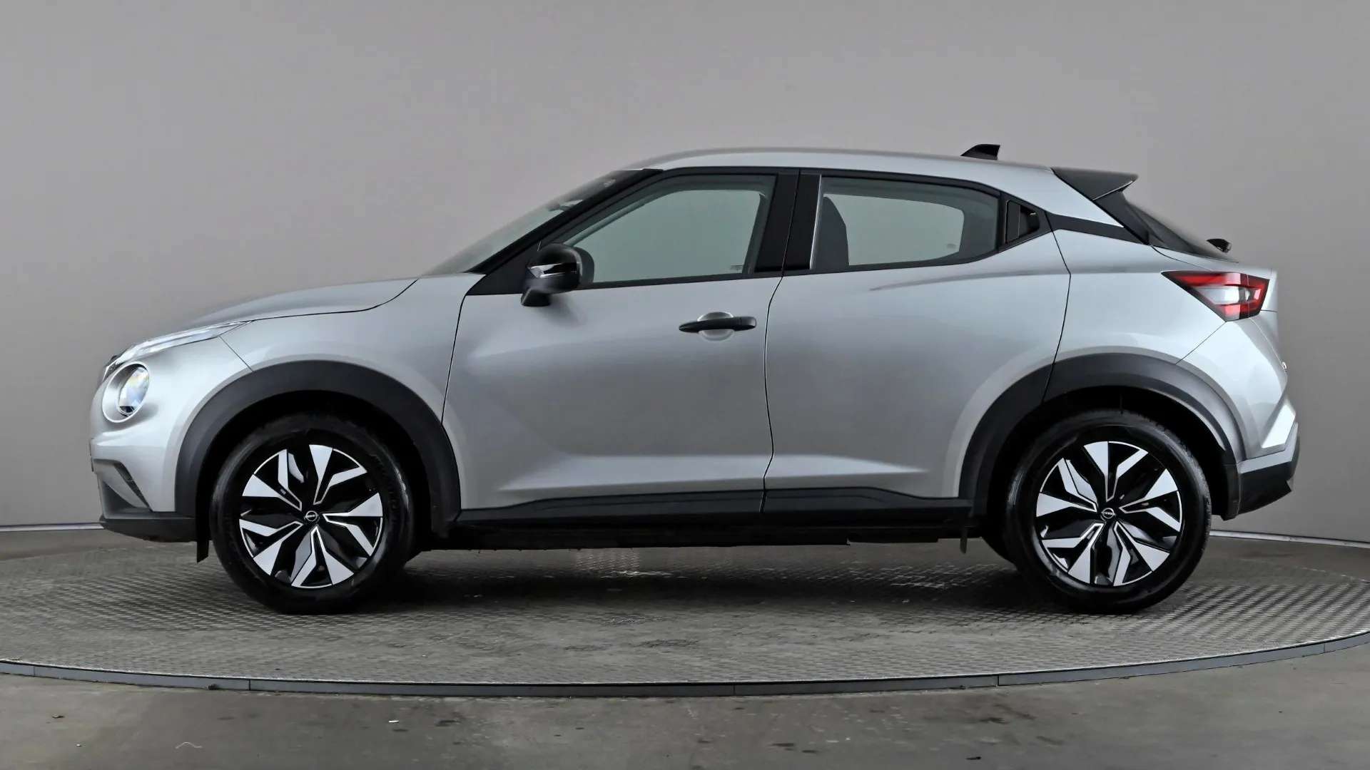 A 2025 NISSAN JUKE 1.0 DiG-T Acenta Premium A 2025 NISSAN JUKE 1.0 DiG-T Acenta Premium