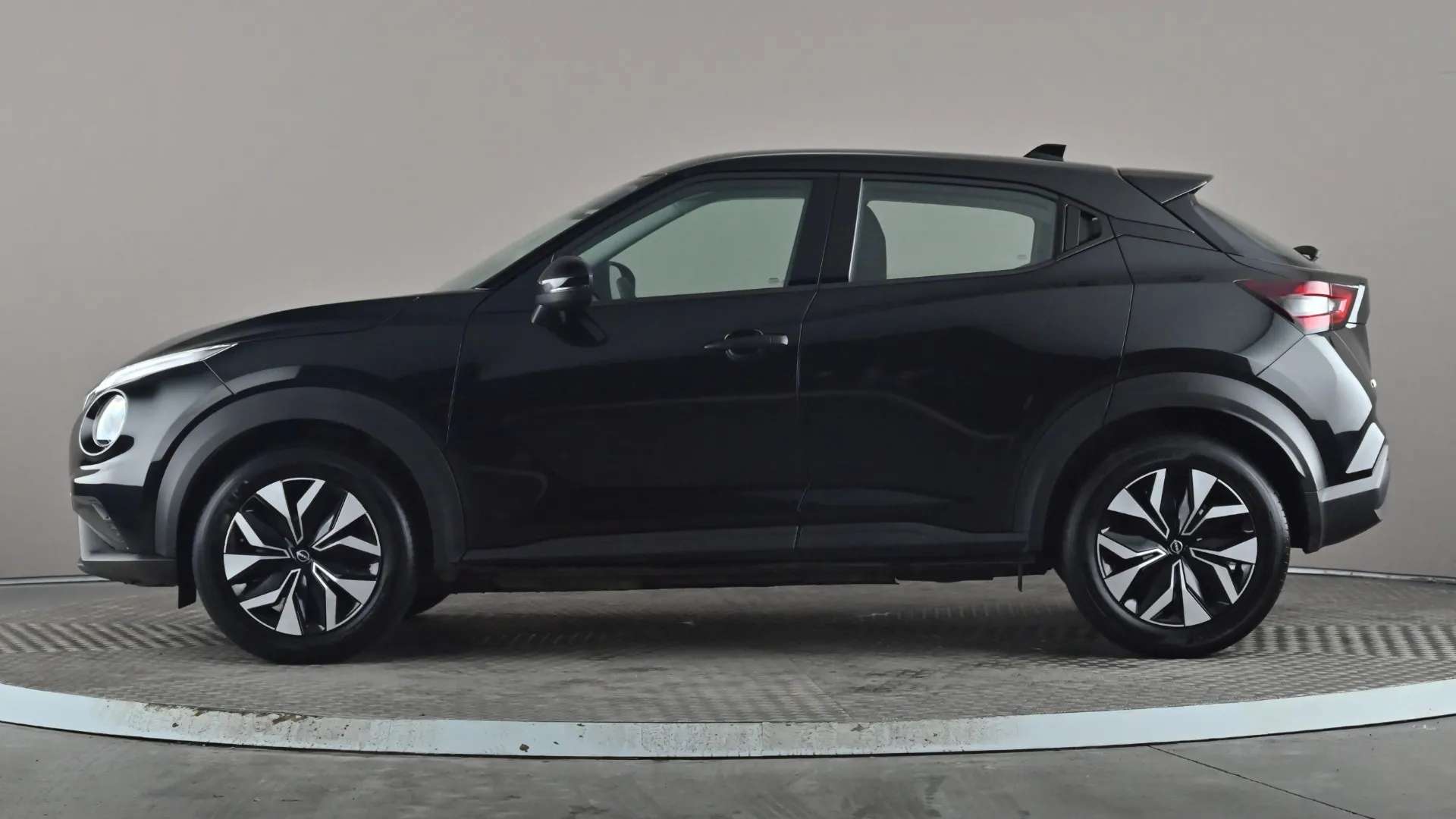 A 2025 NISSAN JUKE 1.0 DiG-T Acenta Premium A 2025 NISSAN JUKE 1.0 DiG-T Acenta Premium