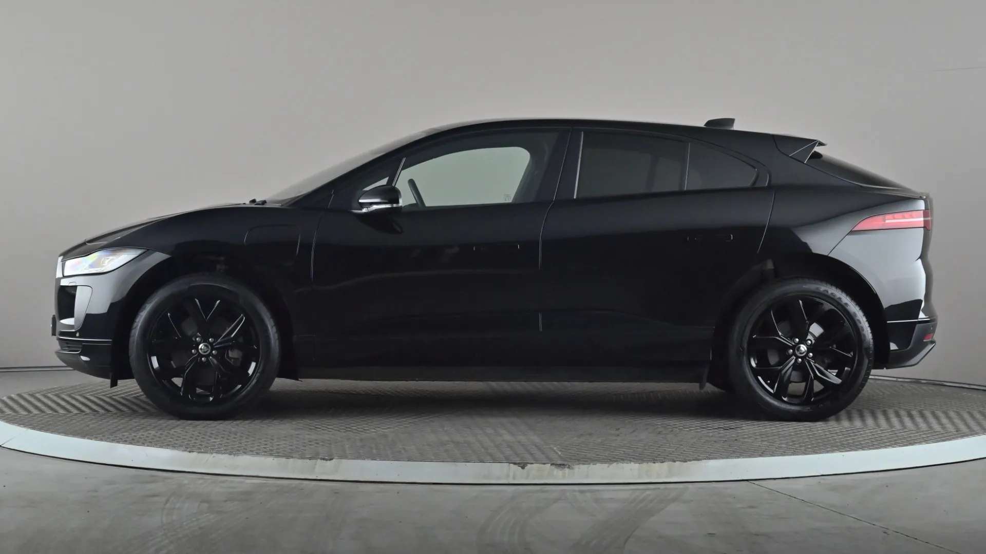 A 2023 JAGUAR I-PACE 294kW EV400 R-Dynamic SE Black 90kWh Auto A 2023 JAGUAR I-PACE 294kW EV400 R-Dynamic SE Black 90kWh Auto