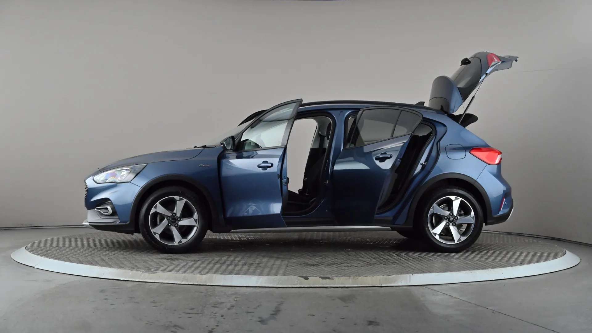2022 FORD FOCUS 2022 FORD FOCUS