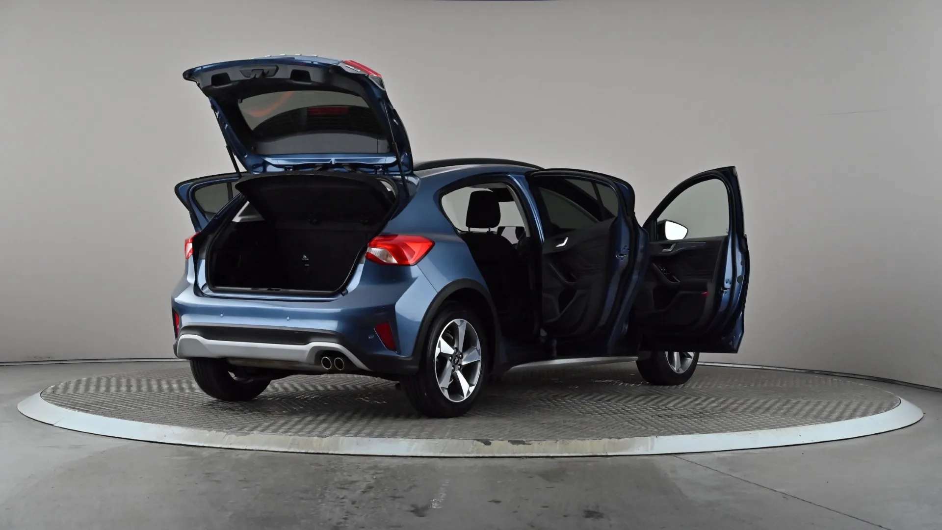 2022 FORD FOCUS 2022 FORD FOCUS