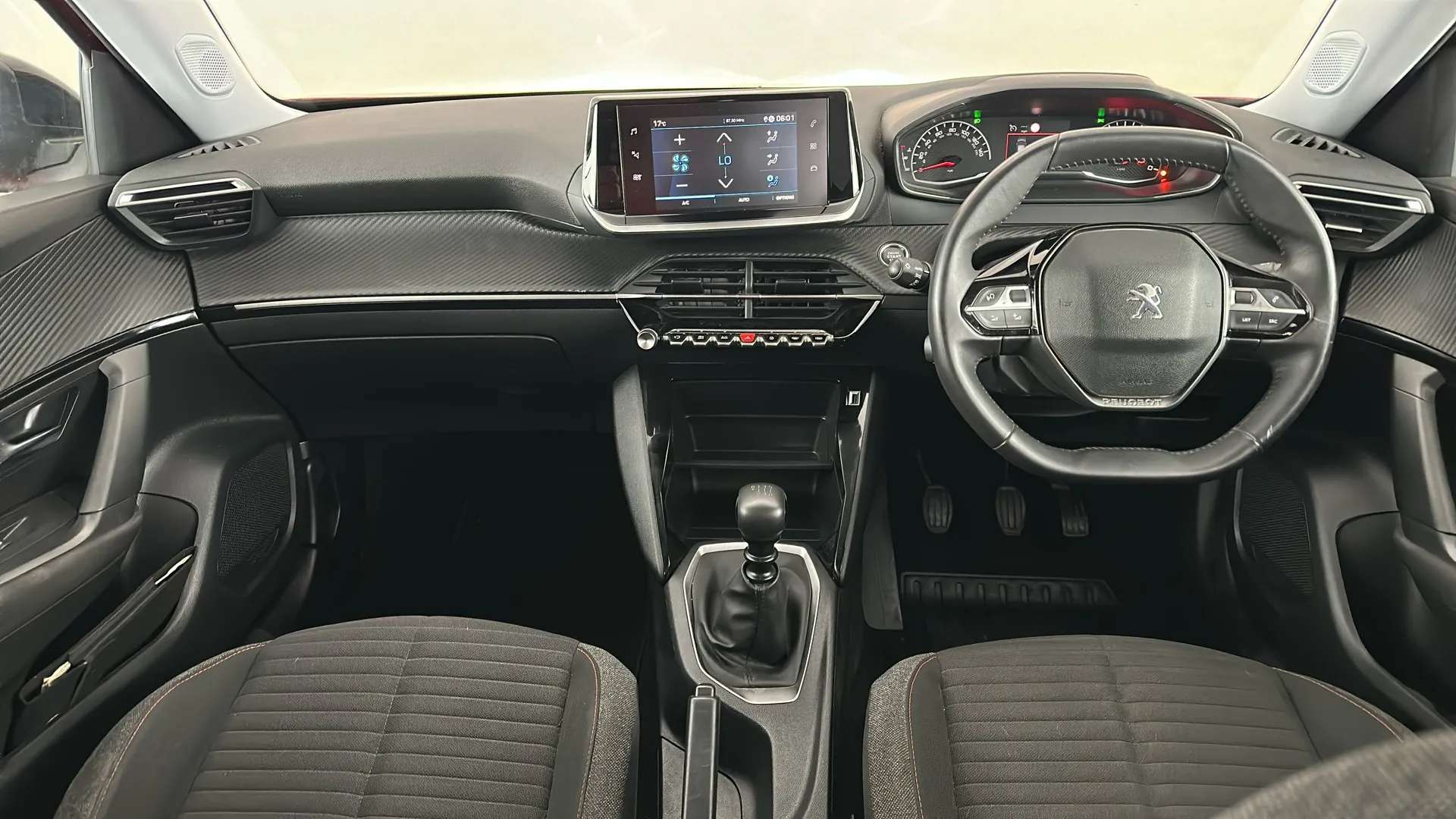 2023 PEUGEOT 2008 2023 PEUGEOT 2008