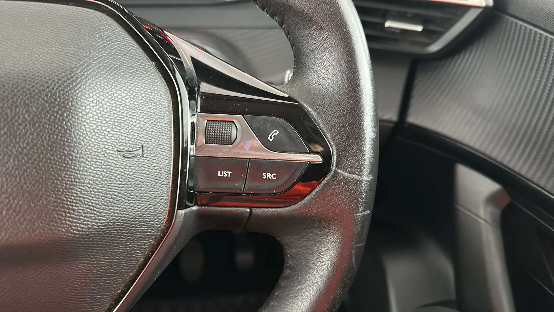 2023 PEUGEOT 2008 2023 PEUGEOT 2008
