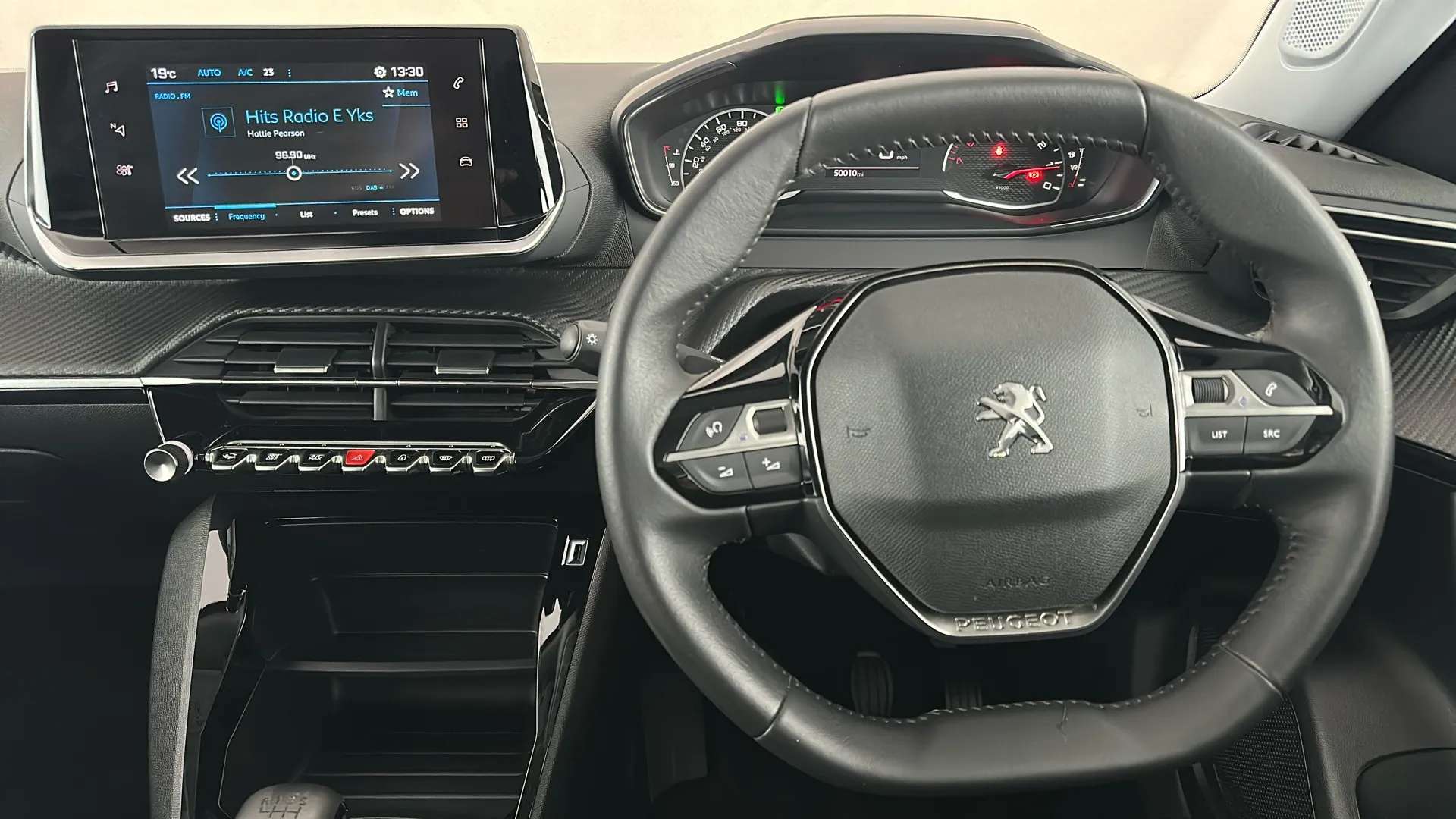 2022 PEUGEOT 2008 2022 PEUGEOT 2008