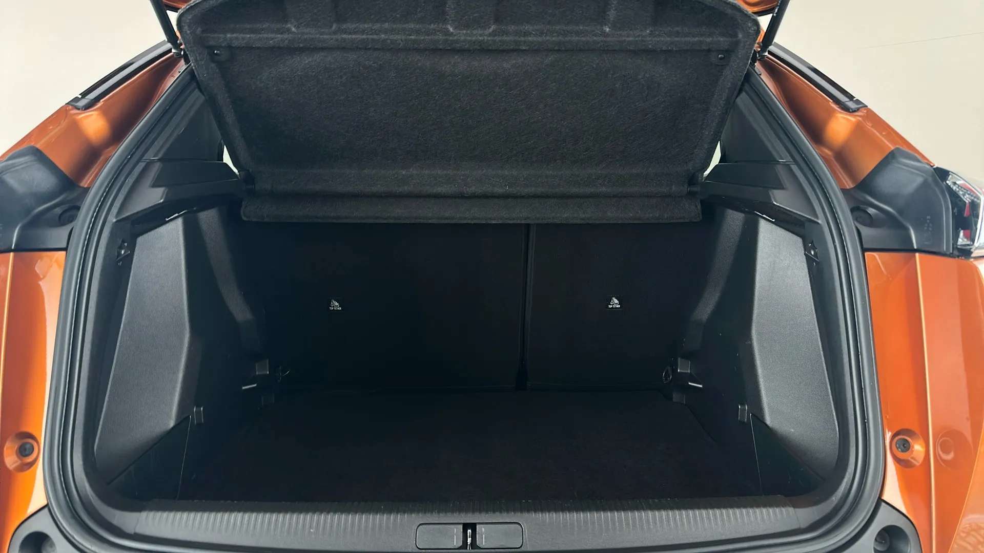 2022 PEUGEOT 2008 2022 PEUGEOT 2008