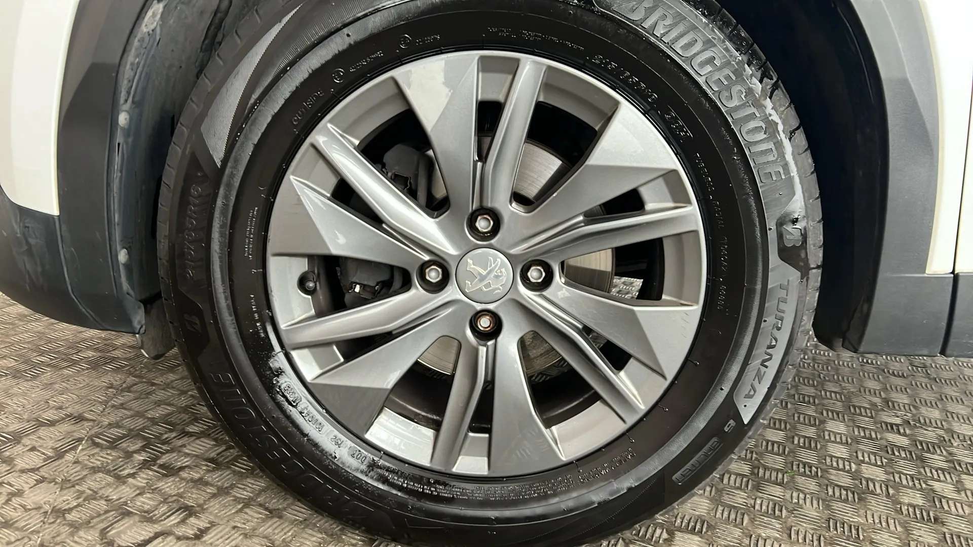 2022 PEUGEOT 2008 2022 PEUGEOT 2008