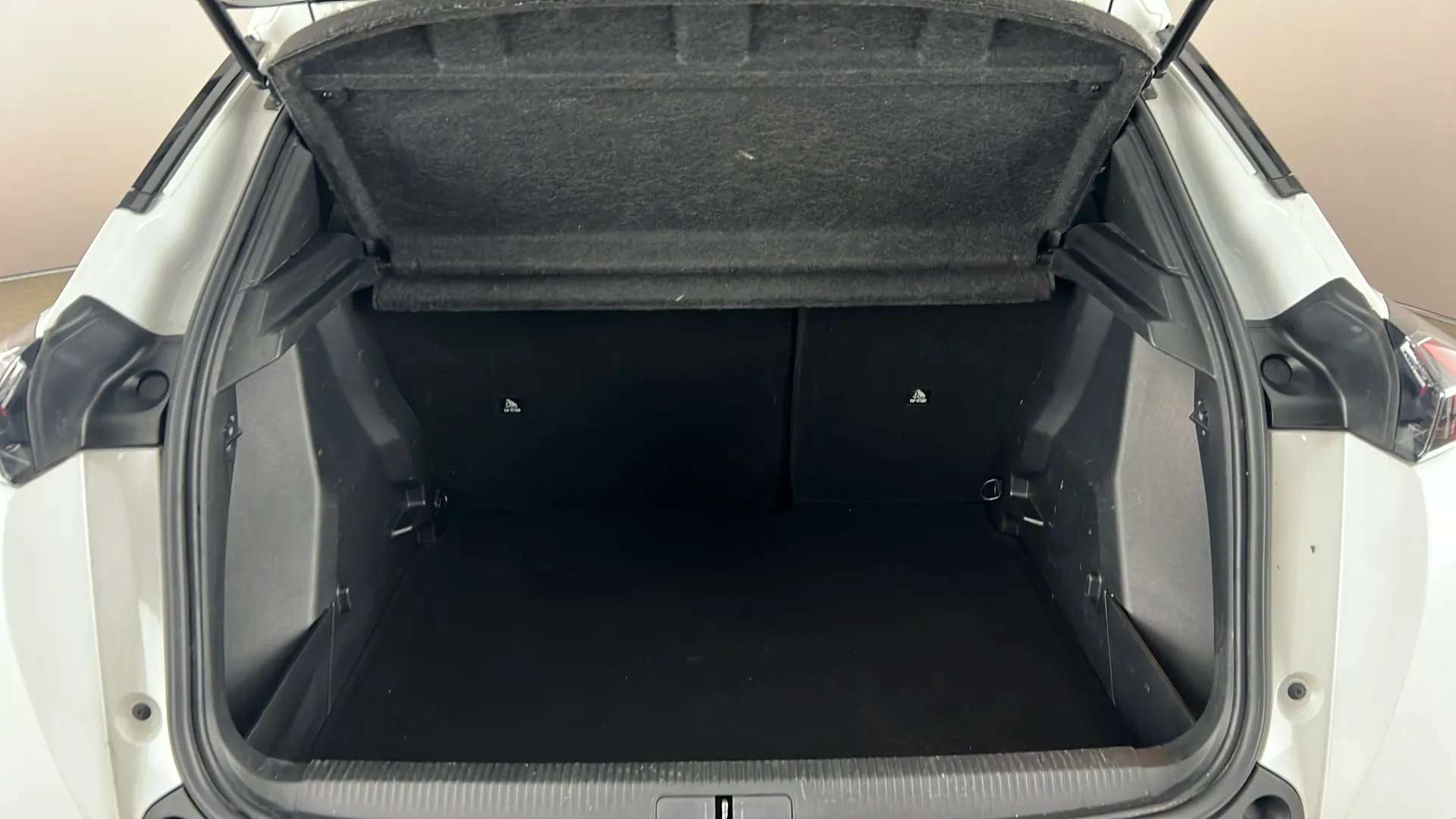 2022 PEUGEOT 2008 2022 PEUGEOT 2008