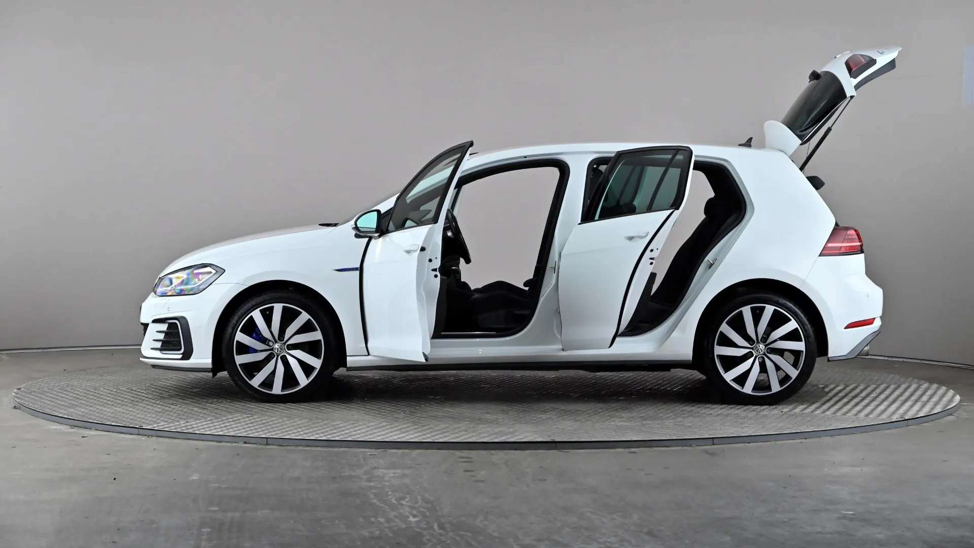 2020 VOLKSWAGEN GOLF 2020 VOLKSWAGEN GOLF