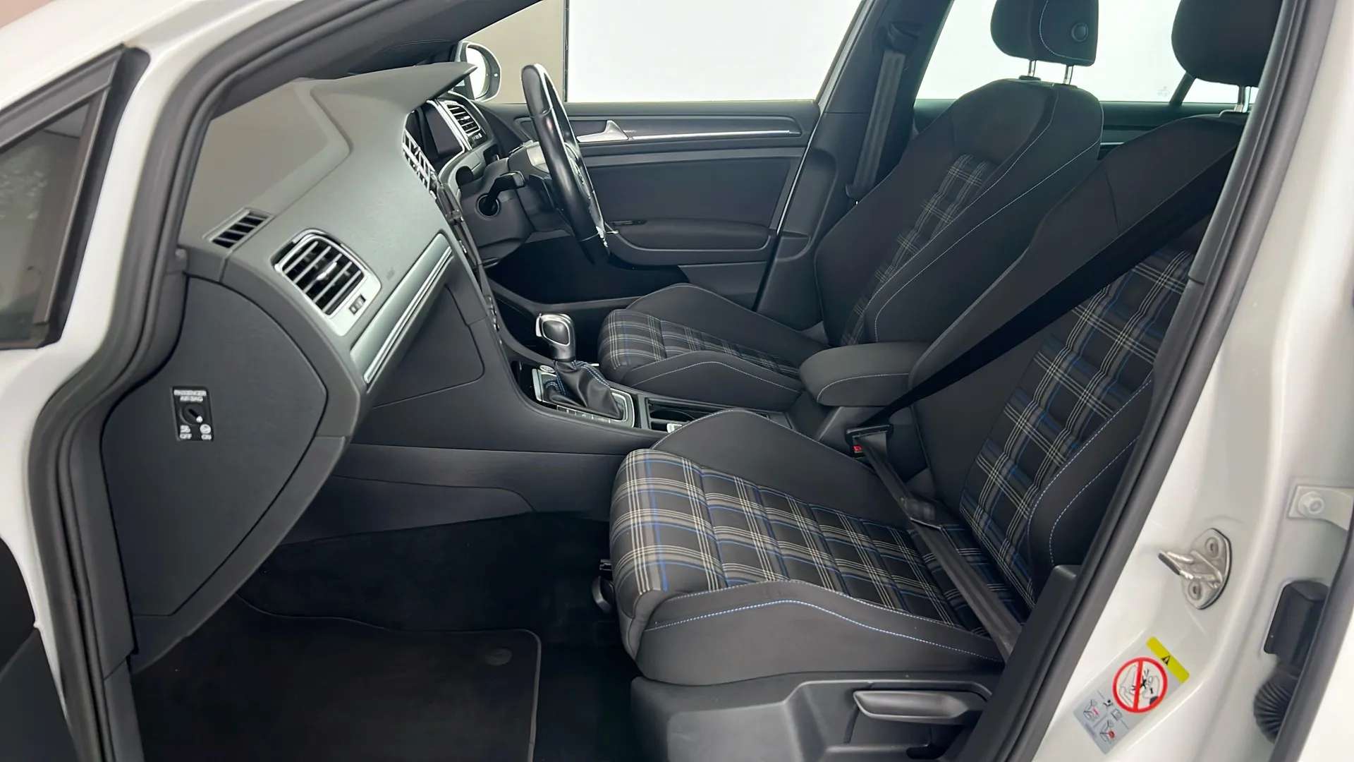 2020 VOLKSWAGEN GOLF 2020 VOLKSWAGEN GOLF