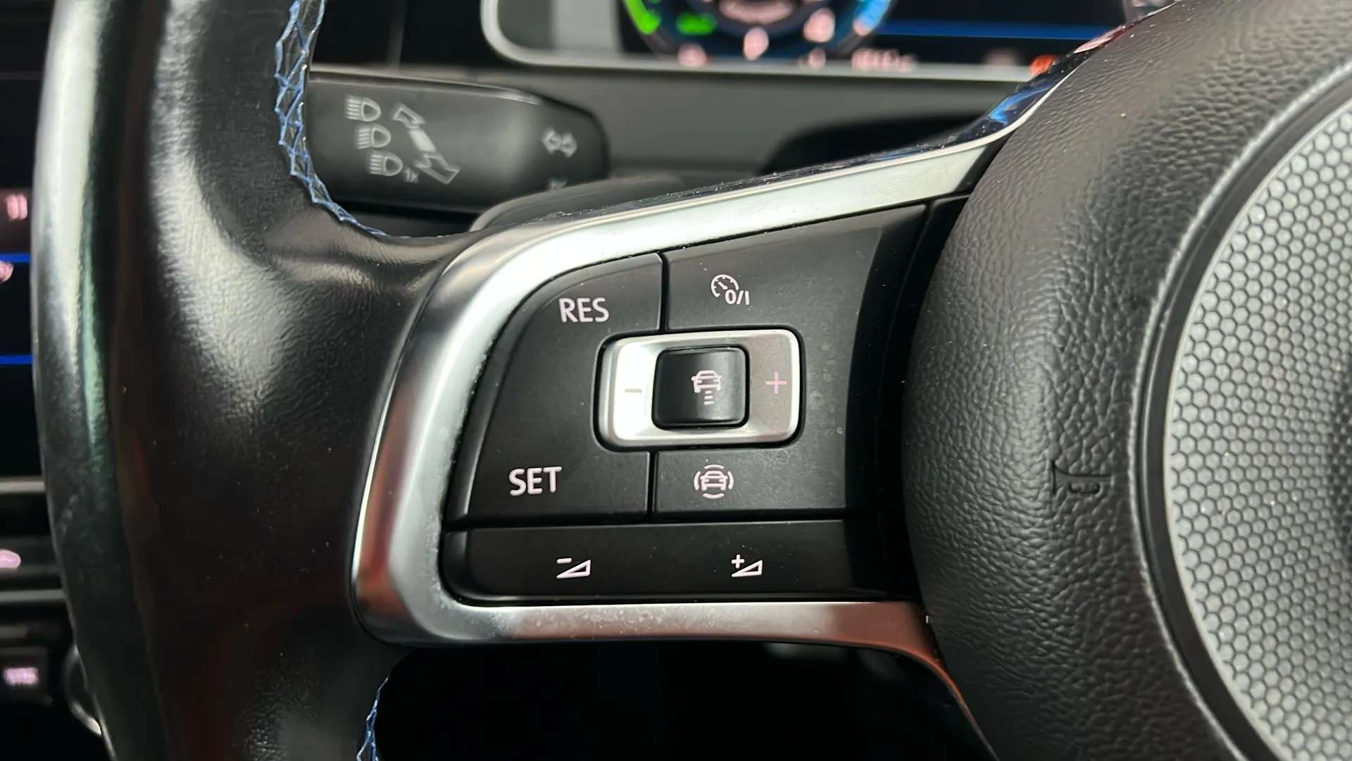 2020 VOLKSWAGEN GOLF 2020 VOLKSWAGEN GOLF