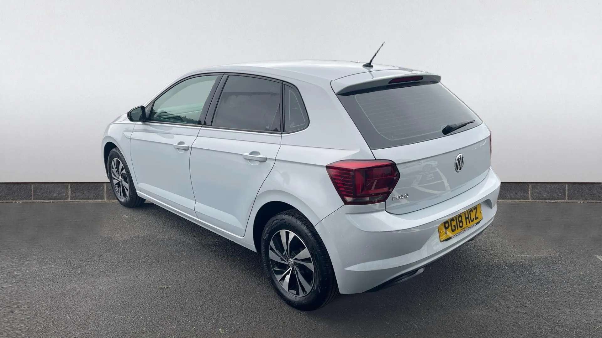 A 2018 VOLKSWAGEN POLO 1.0 SE A 2018 VOLKSWAGEN POLO 1.0 SE