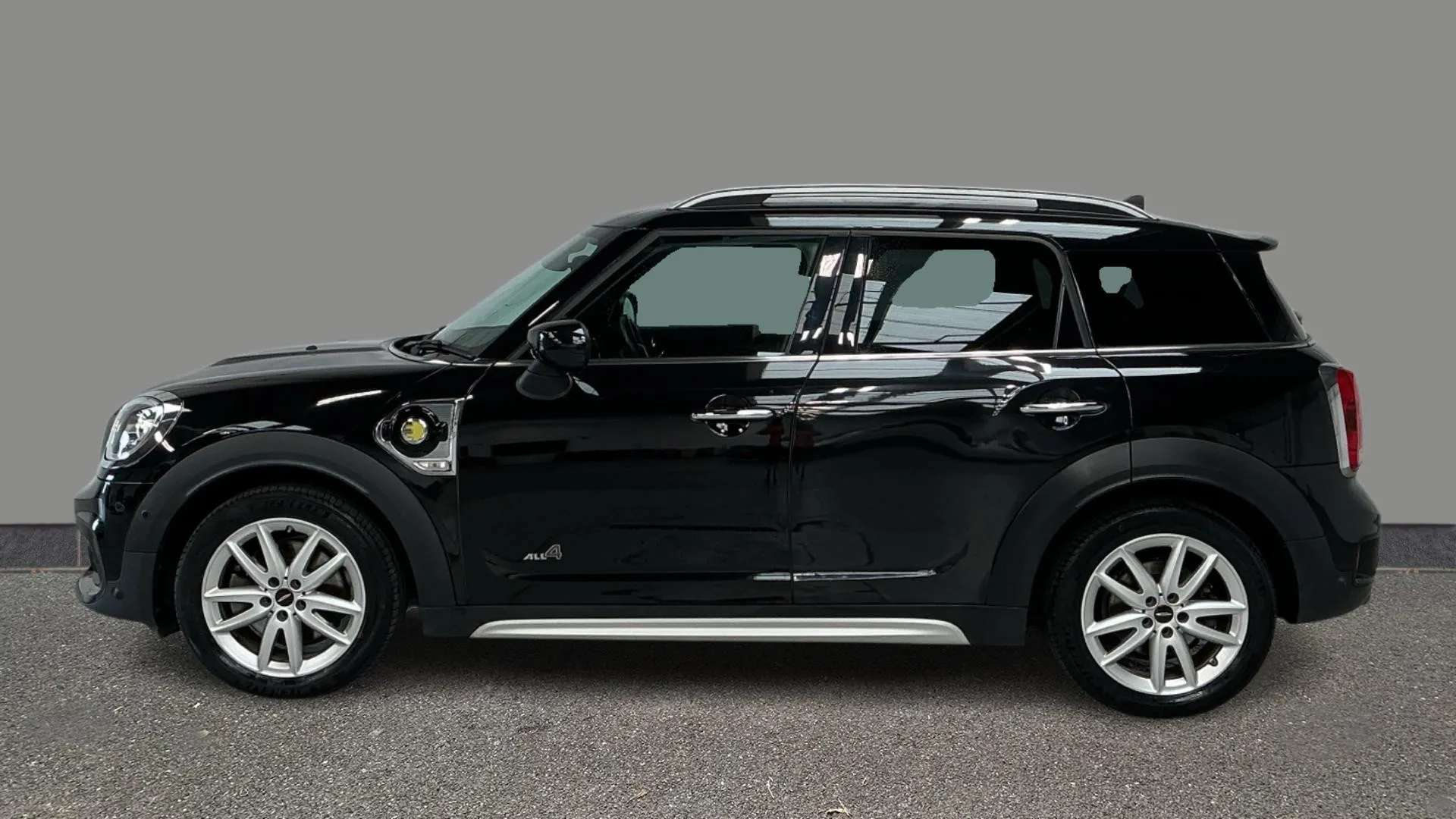 A 2020 MINI COUNTRYMAN 1.5 Cooper S E Sport ALL4 PHEV Auto A 2020 MINI COUNTRYMAN 1.5 Cooper S E Sport ALL4 PHEV Auto