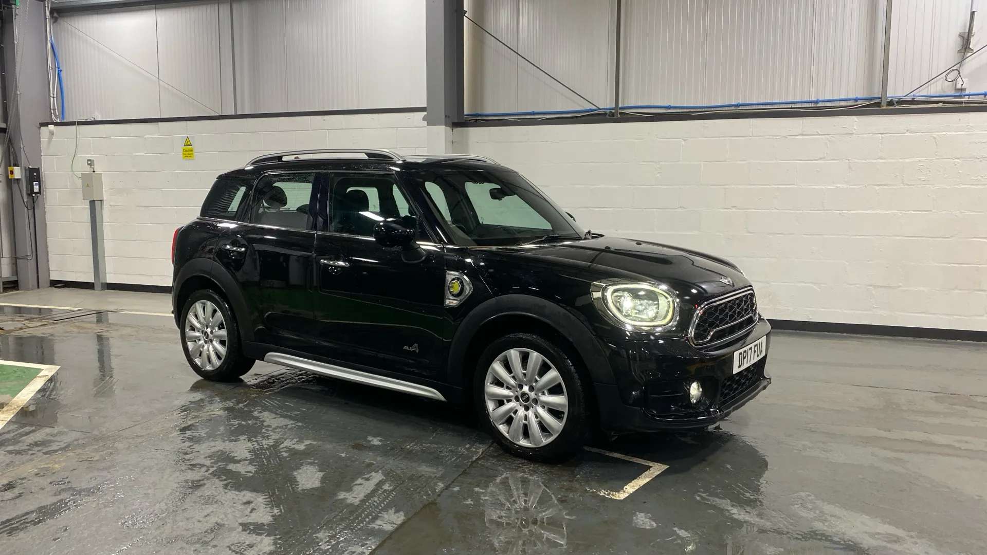 Check out this Mini Countryman 2017 Hybrid Electric Automatic