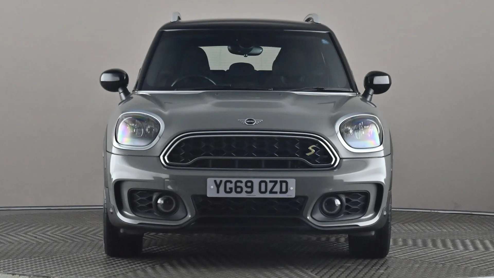 A 2019 MINI COUNTRYMAN 1.5 Cooper S E Sport ALL4 PHEV Auto A 2019 MINI COUNTRYMAN 1.5 Cooper S E Sport ALL4 PHEV Auto